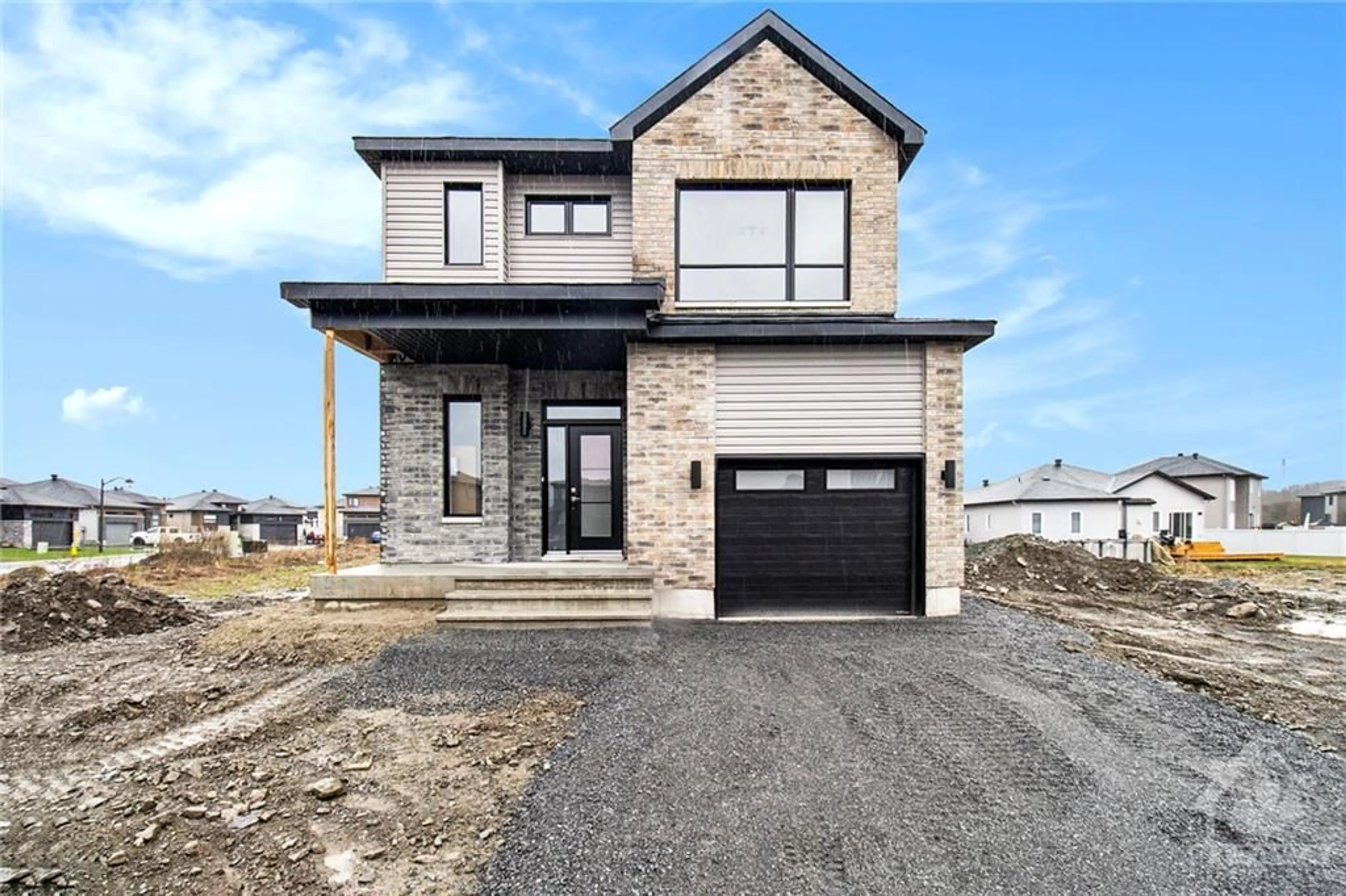 Home with brick exterior material for 94 RUTILE St, Rockland Ontario K4K 0M6