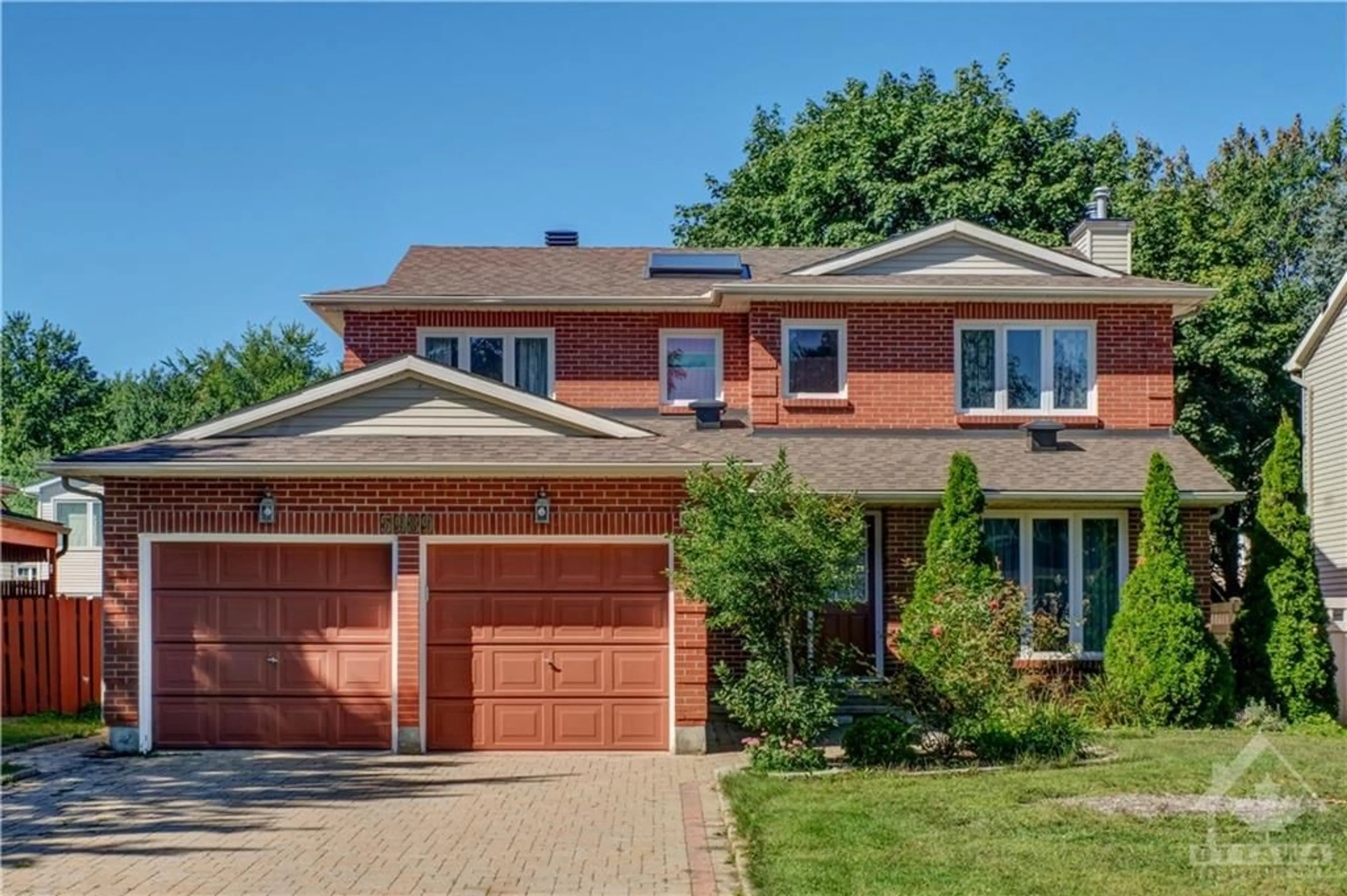 Home with brick exterior material for 5989 MEADOWGLEN Dr, Ottawa Ontario K1C 5W5