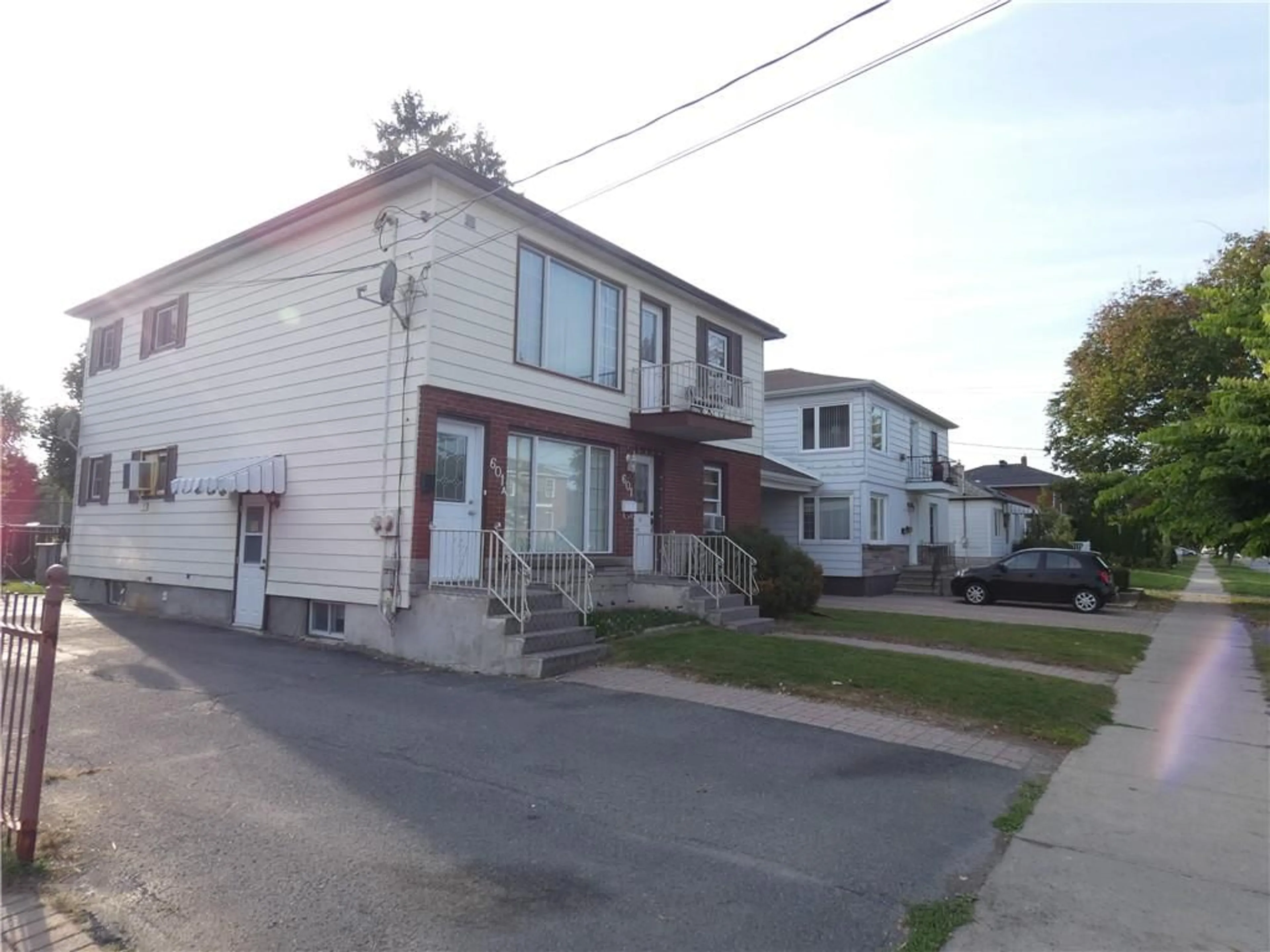 Frontside or backside of a home, the street view for 601-601A ST FELIX St, Cornwall Ontario K6H 5B4