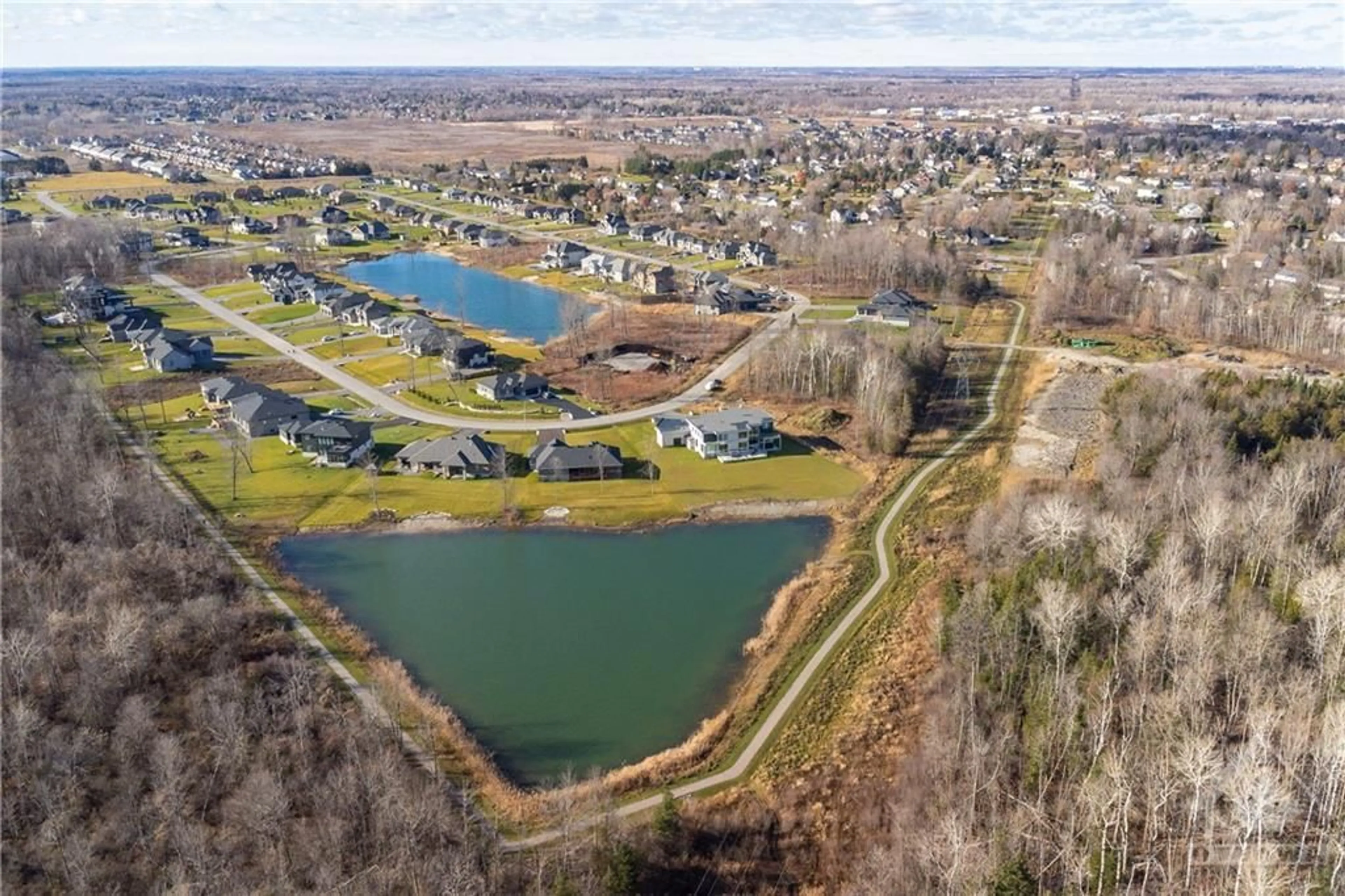 A pic from exterior of the house or condo, the view of lake or river for 493 SHOREWAY Dr, Greely Ontario K4P 0G3