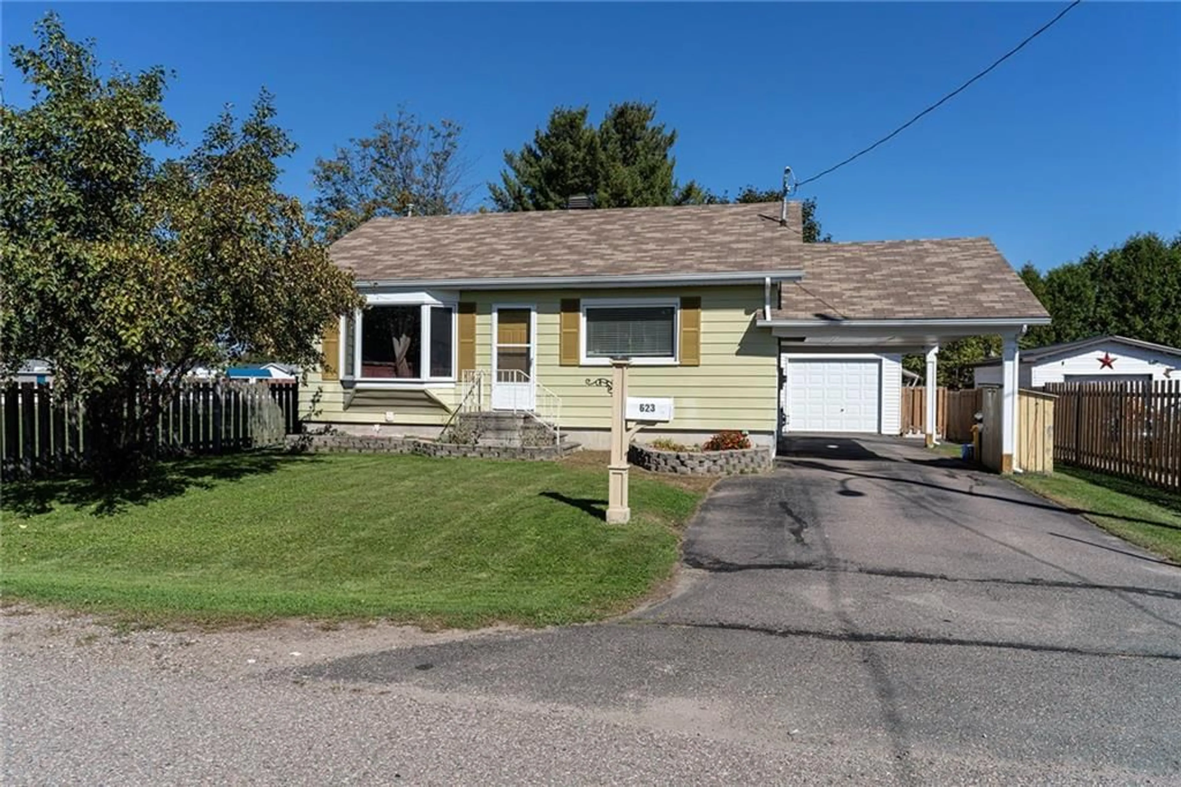 Frontside or backside of a home, cottage for 623 STAFFORD St, Pembroke Ontario K8A 6T9