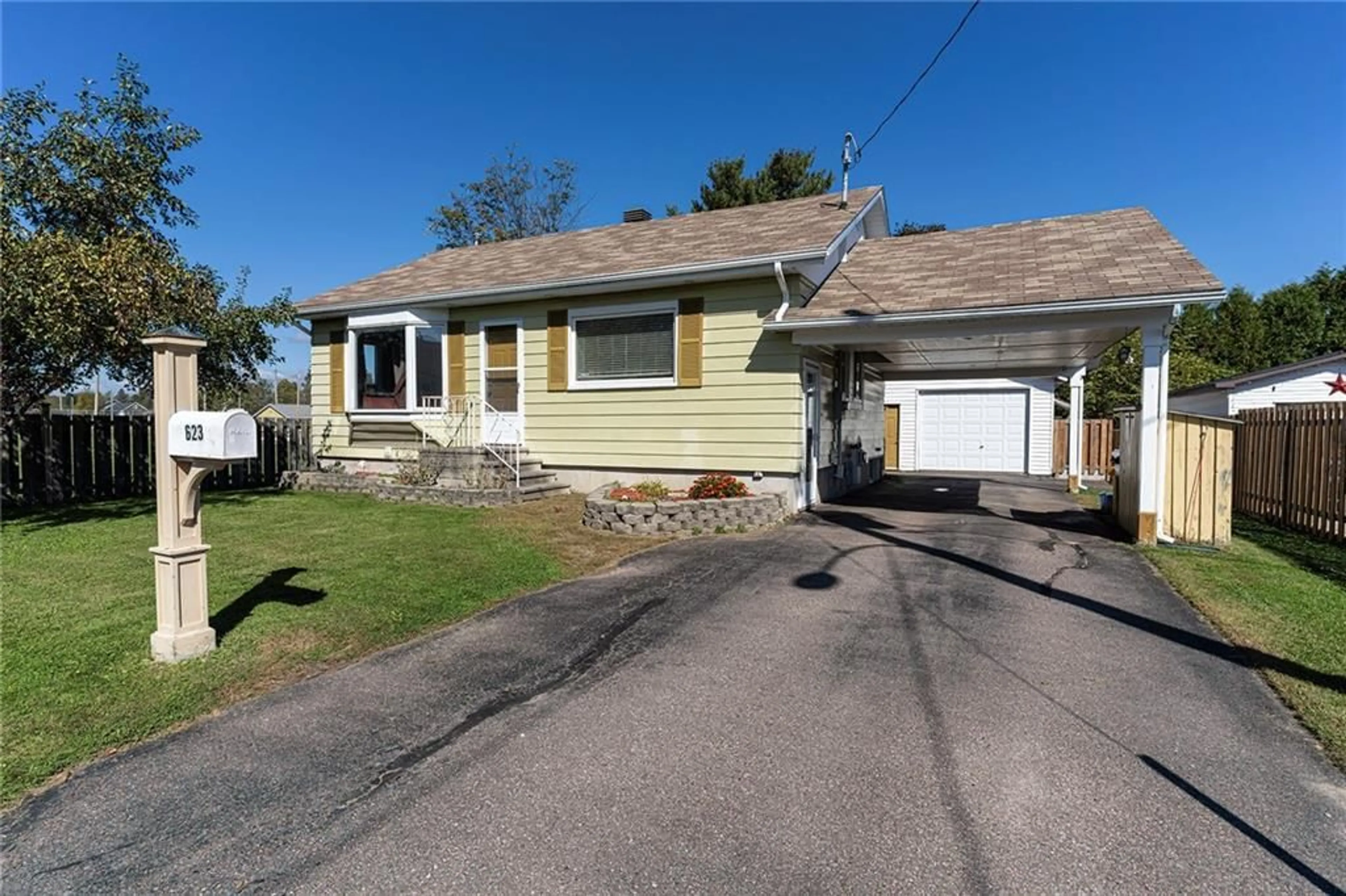 Frontside or backside of a home, cottage for 623 STAFFORD St, Pembroke Ontario K8A 6T9