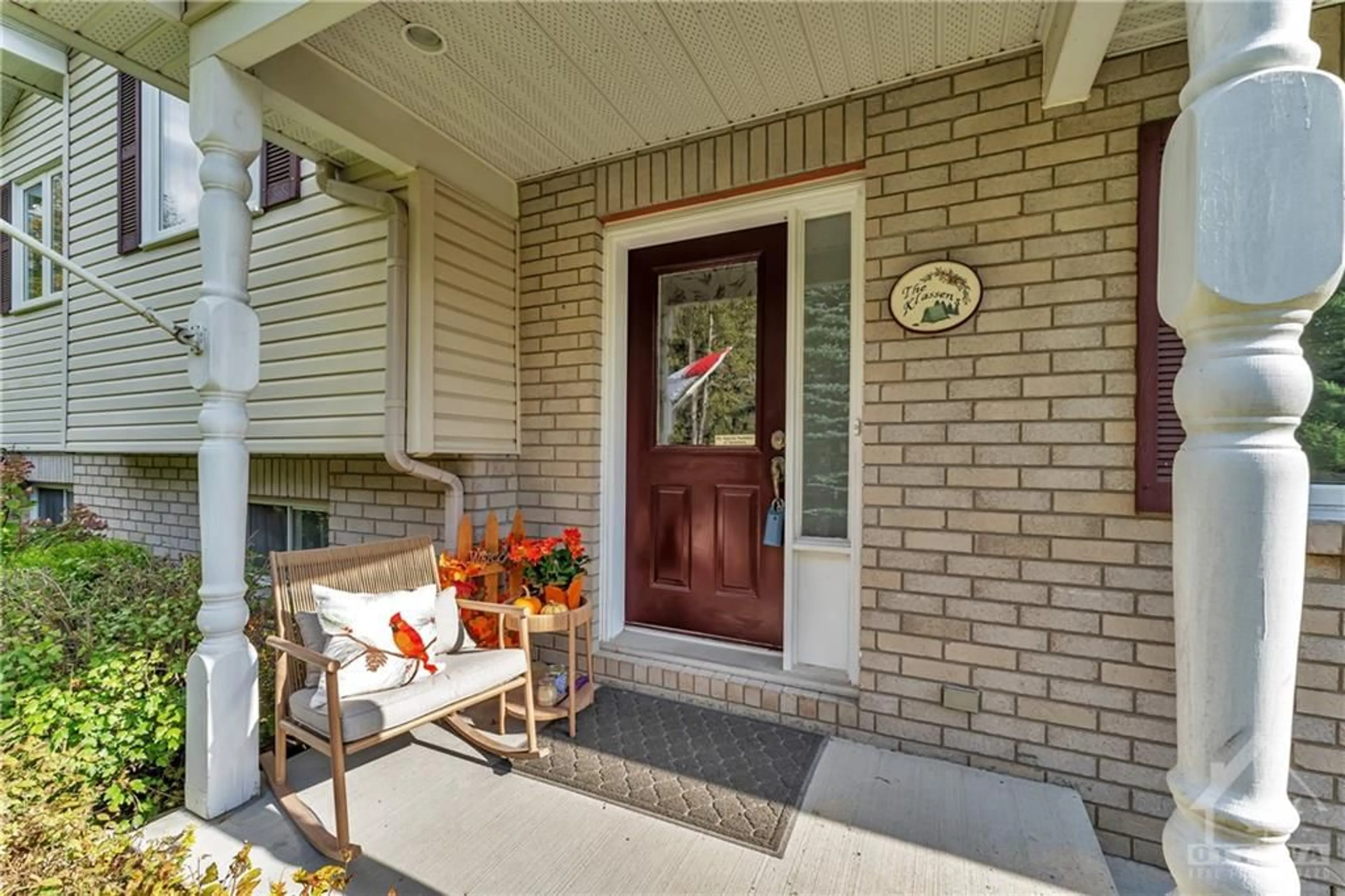 Indoor entryway for 506 DAVID MANCHESTER Rd, Carp Ontario K0A 1L0