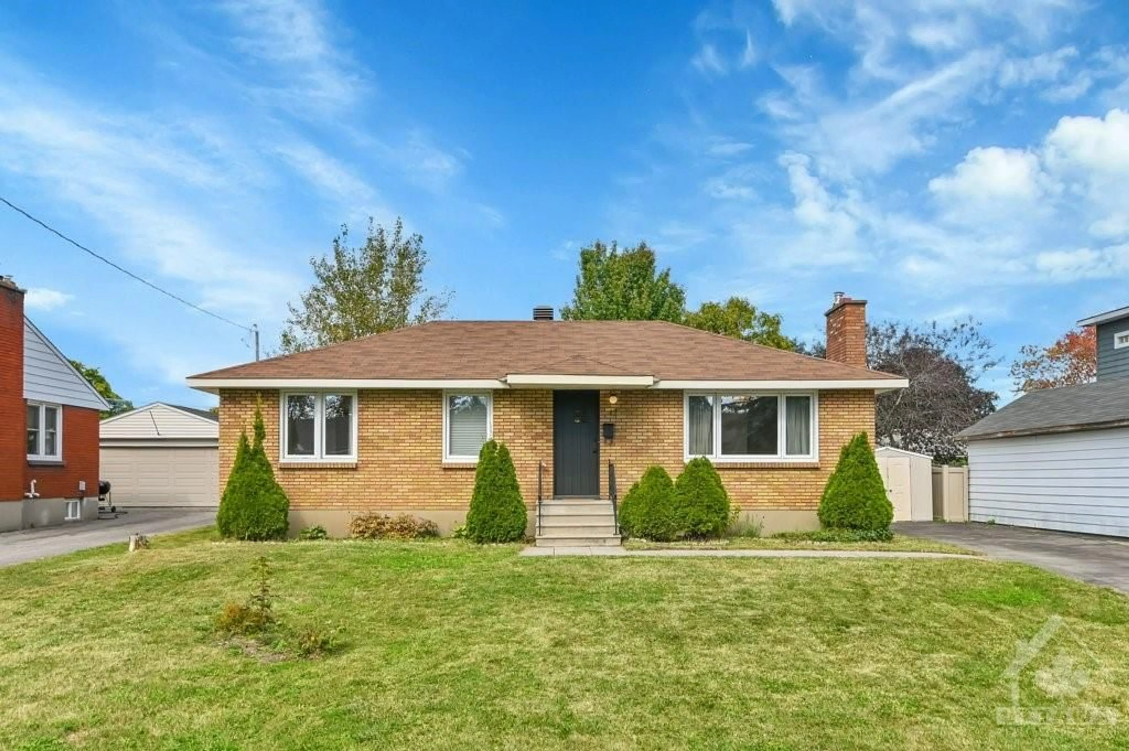 Home with brick exterior material for 17 WESTWOOD Dr, Ottawa Ontario K2G 2W8