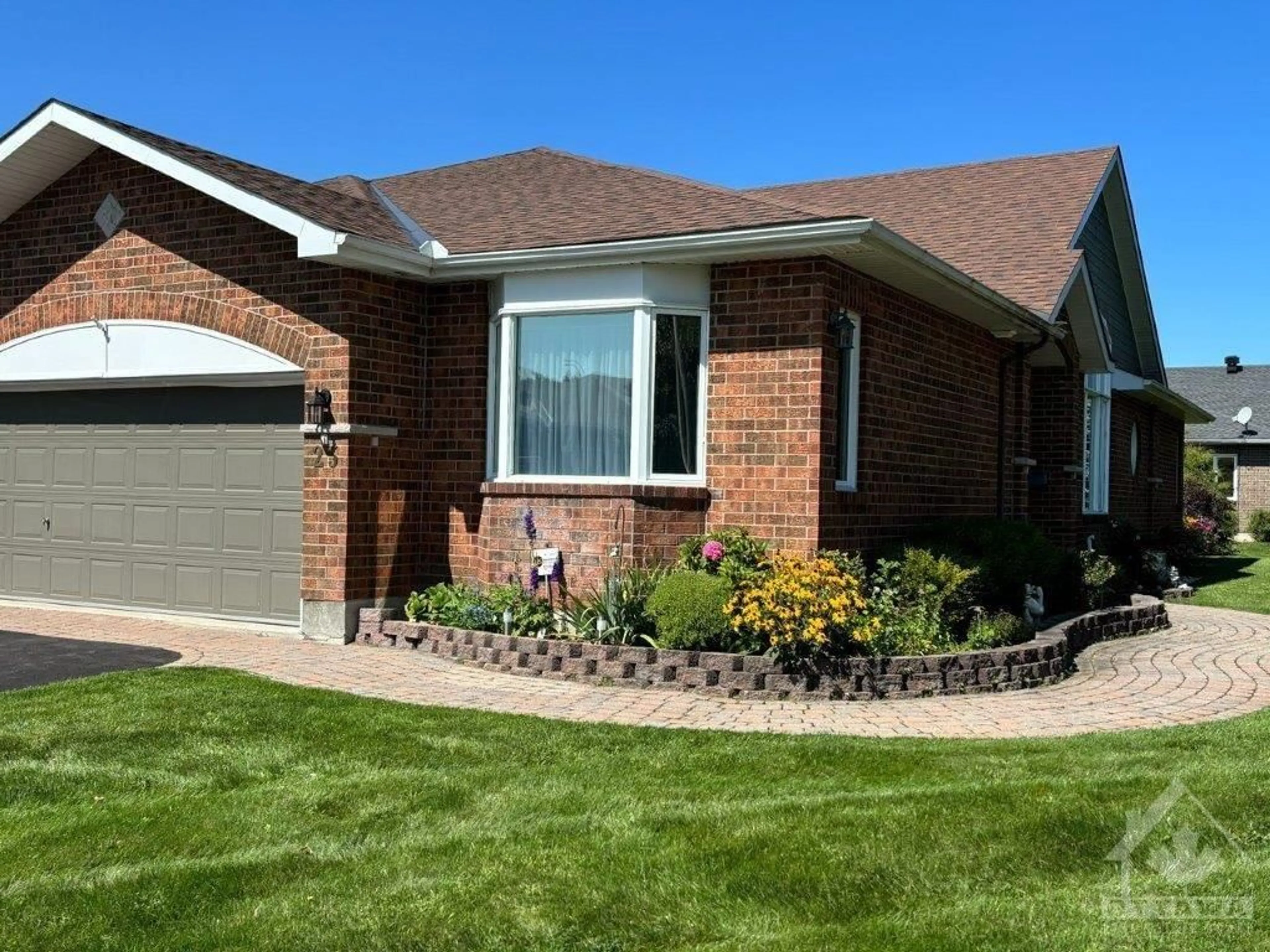 Home with brick exterior material for 25 NIGHTHAWK Cres, Ottawa Ontario K2M 2X6