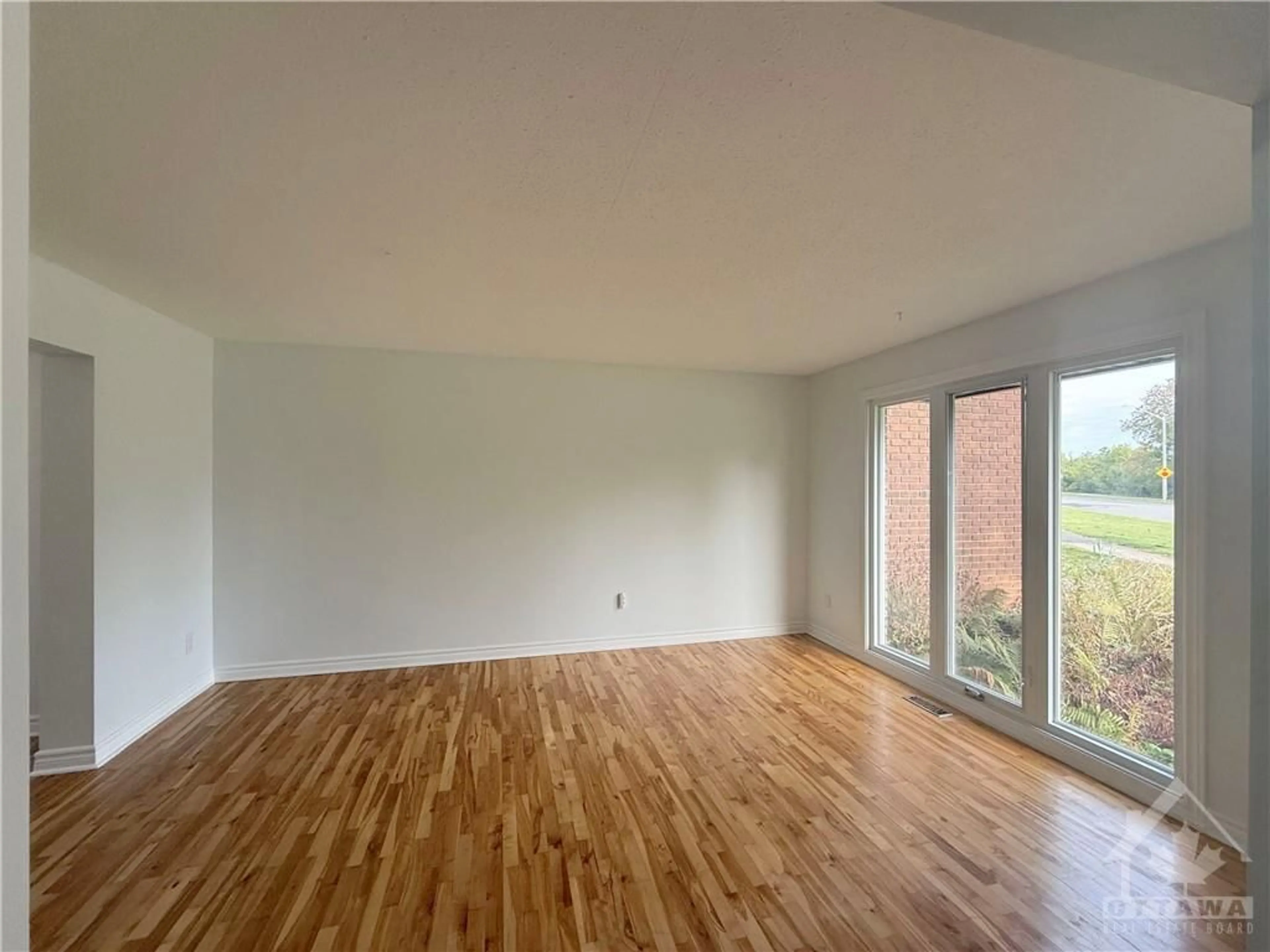 A pic of a room, wood floors for 1900 MARQUIS Ave #13, Ottawa Ontario K1J 8J2