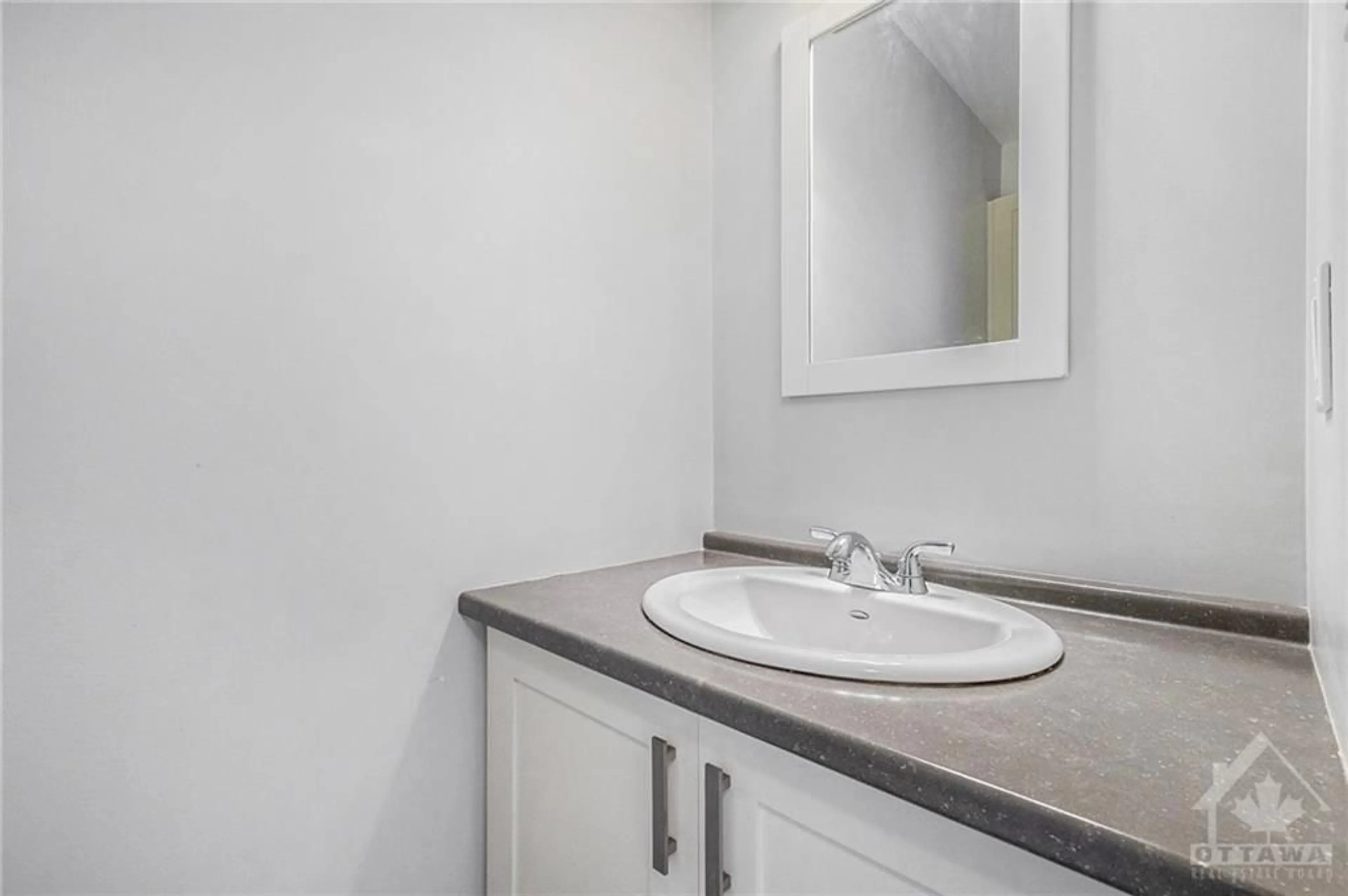 Standard bathroom, not visible floor for 76 BENTBROOK Cres, Nepean Ontario K2J 3Y1