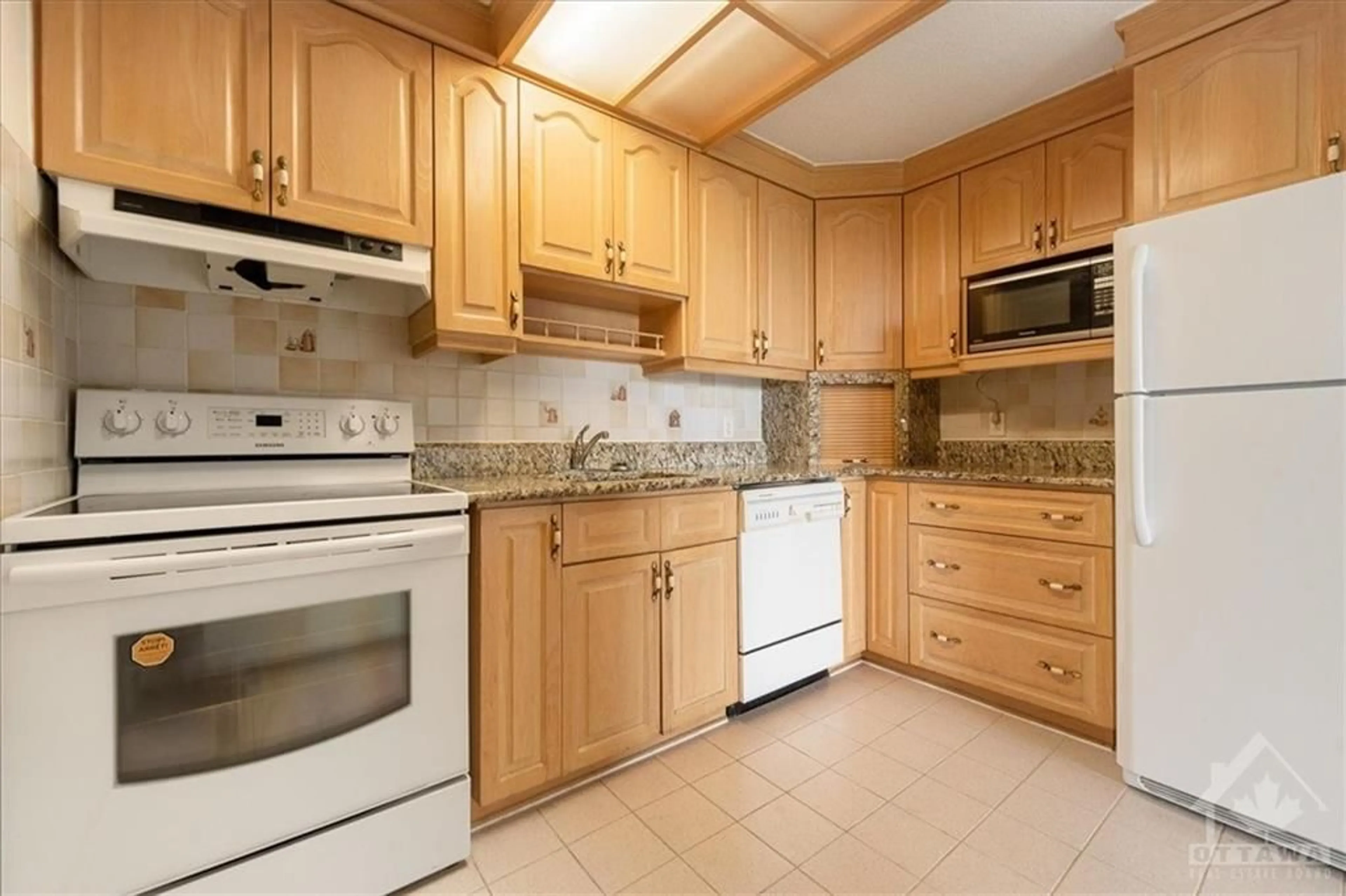 Standard kitchen, wood floors for 1380 PRINCE OF WALES Dr #1007, Ottawa Ontario K2C 3N5