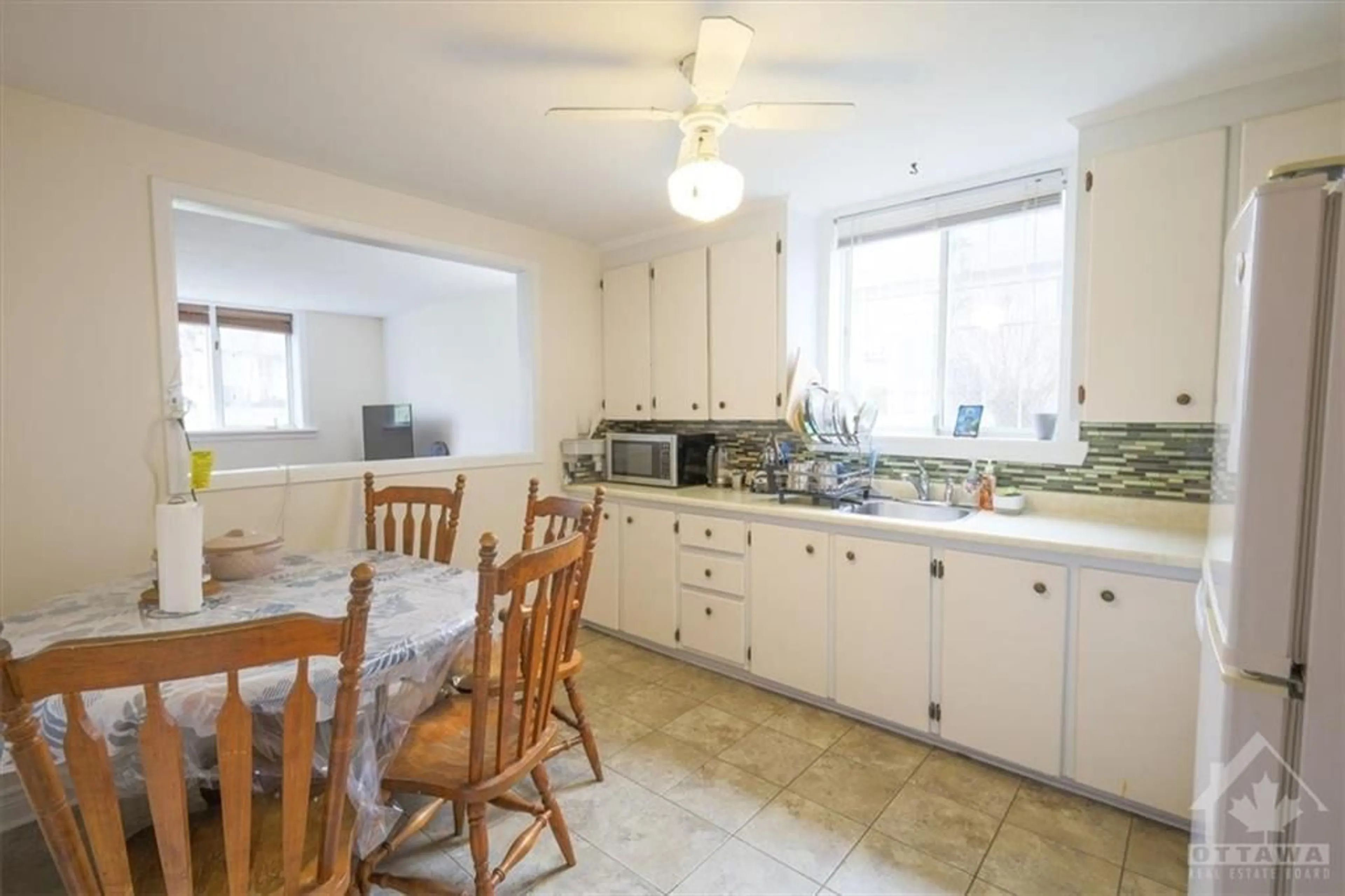 Standard kitchen, cottage for 543 GUY St, Ottawa Ontario K1K 1B8