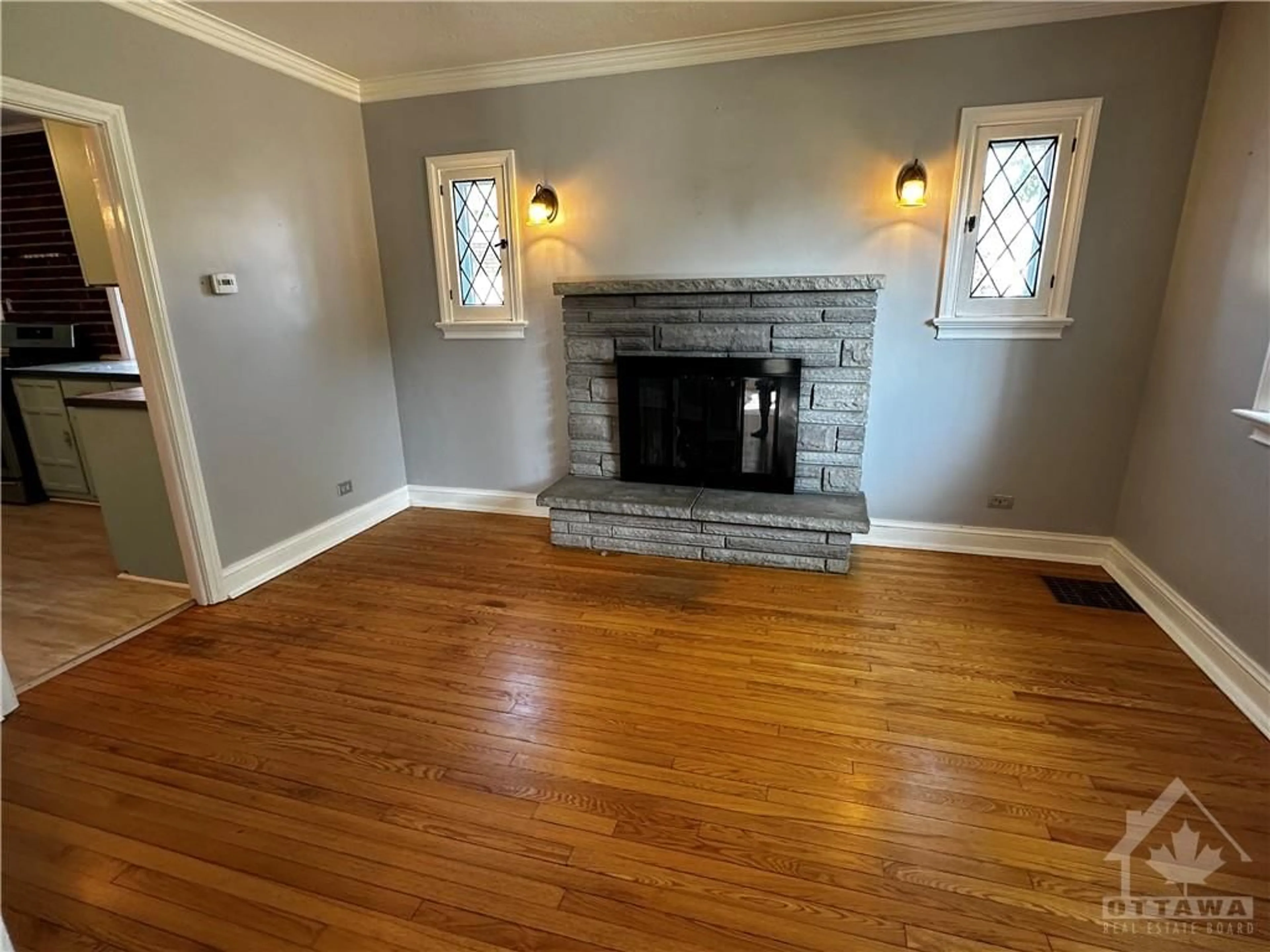 A pic of a room, wood floors for 1335 KITCHENER Ave, Ottawa Ontario K1V 6W1