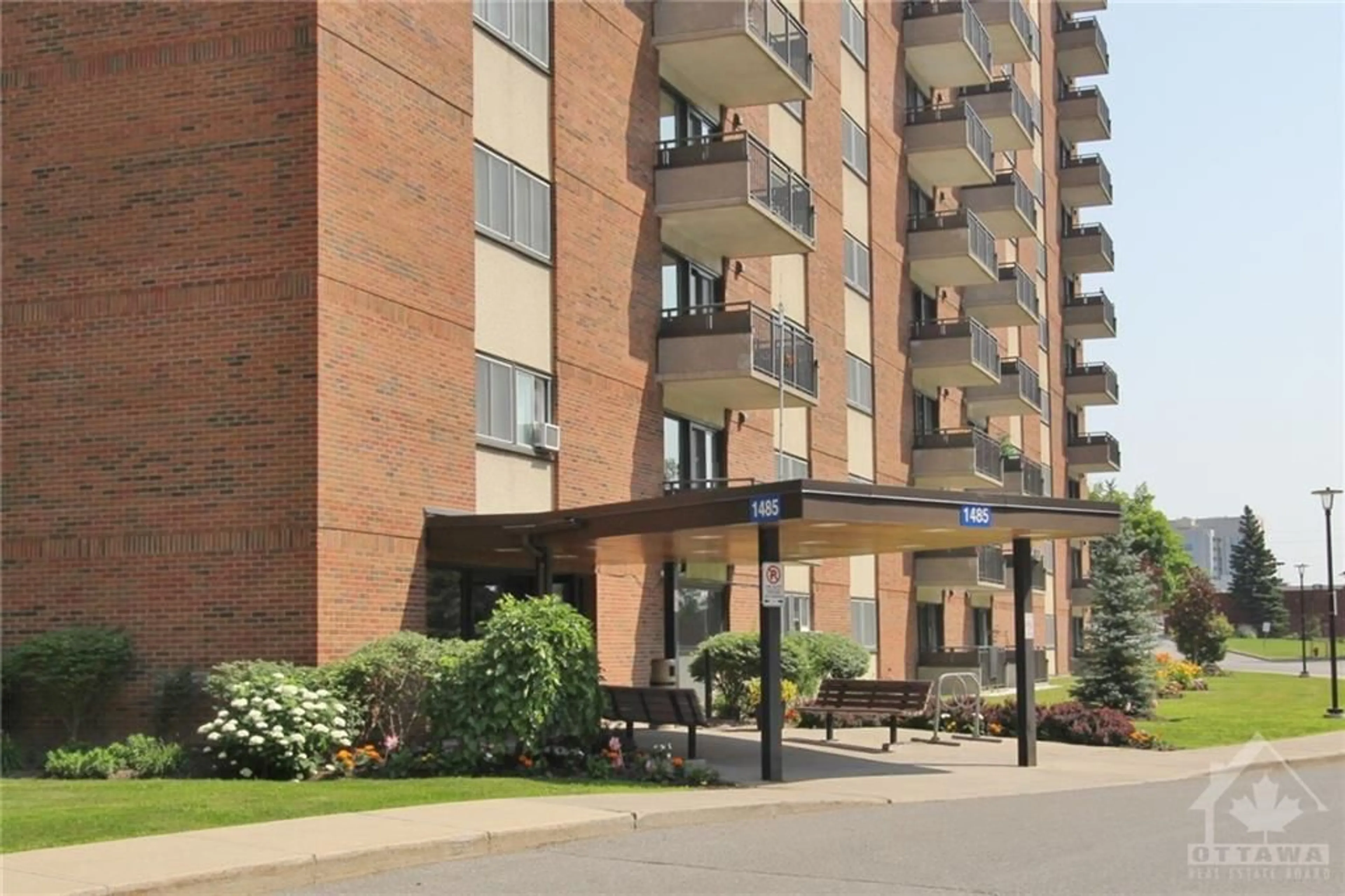 A pic from exterior of the house or condo for 1485 BASELINE Rd #213, Ottawa Ontario K2C 3L8