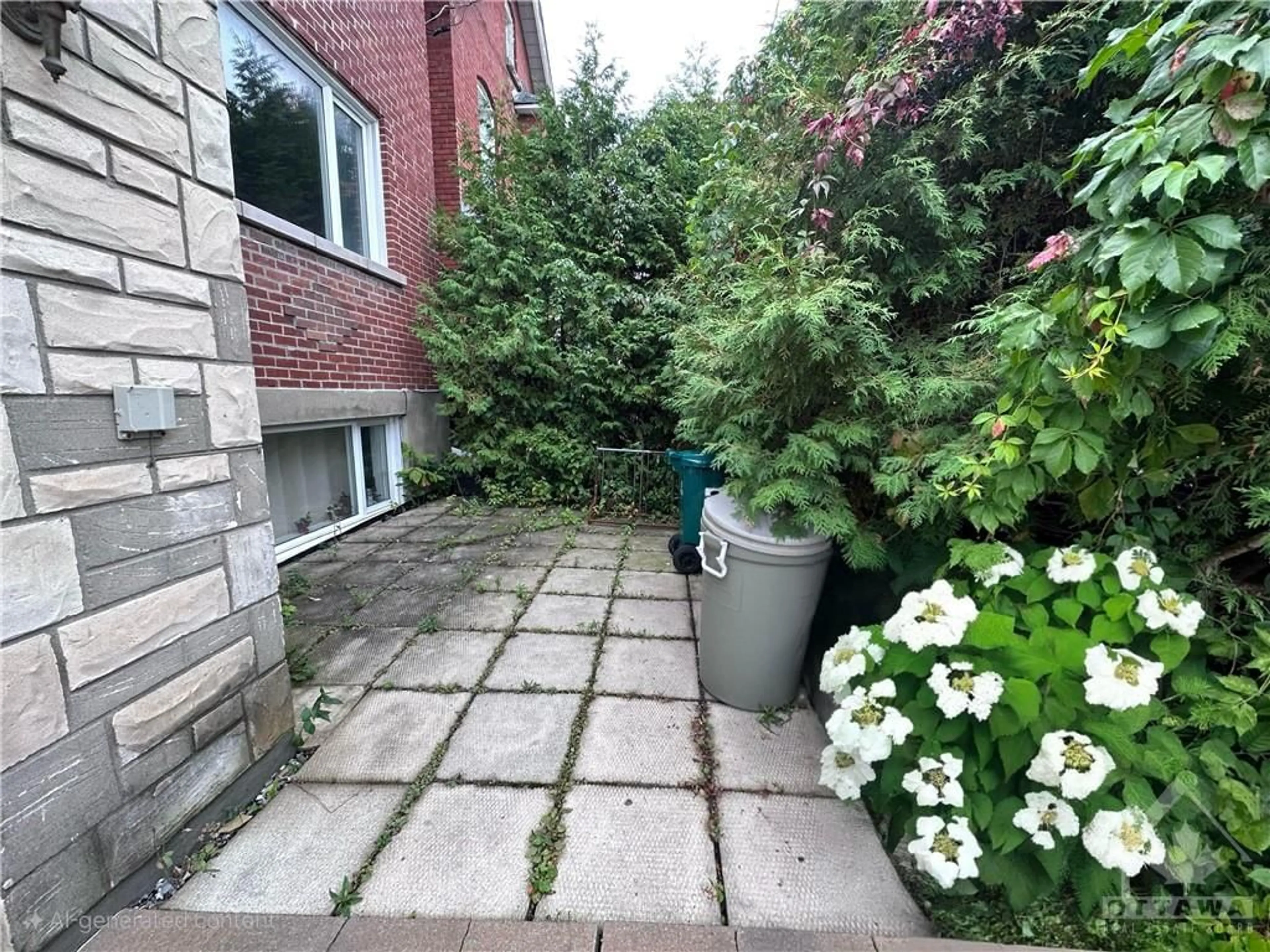 Patio, the street view for 208 CAMBRIDGE St, Ottawa Ontario K1R 7A9