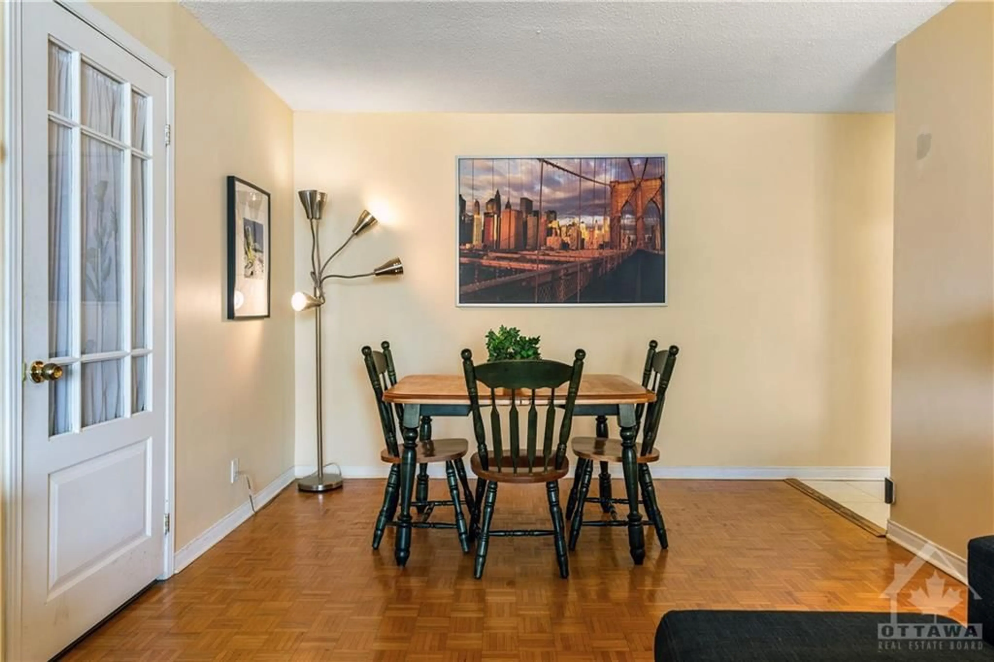 Dining room, wood floors, cottage for 515 ST LAURENT Blvd #1909, Ottawa Ontario K1K 3X5