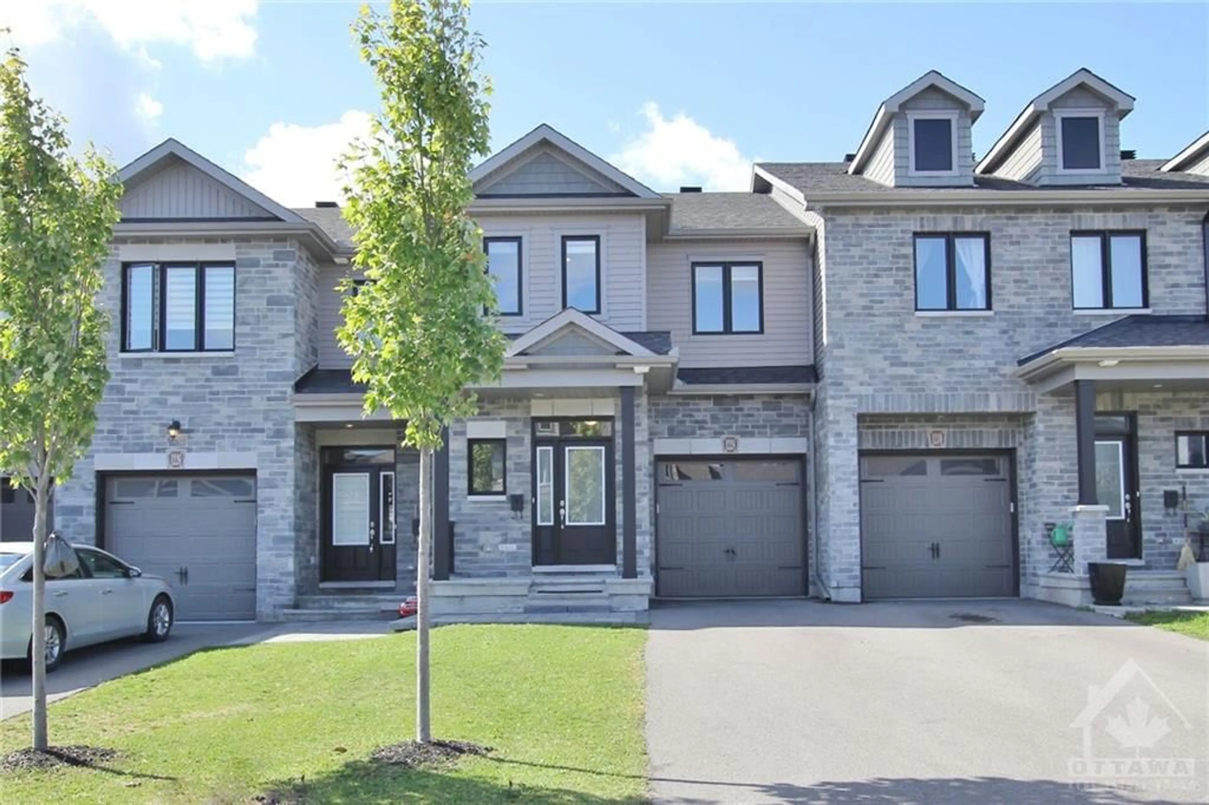 A pic from exterior of the house or condo for 1228 CAVALLO St, Stittsville Ontario K2S 2B5