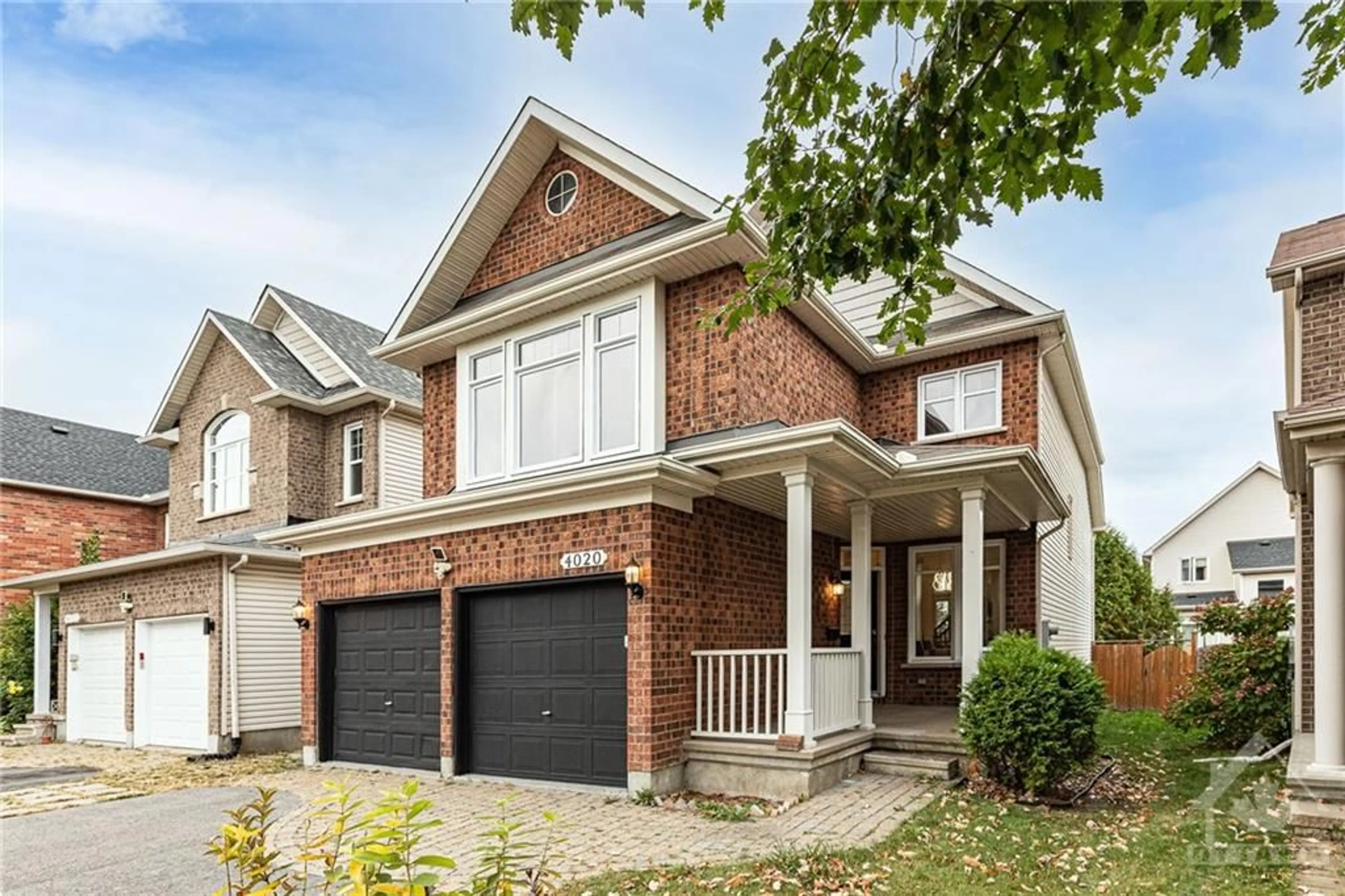 Home with brick exterior material for 4020 CANYON WALK Dr, Ottawa Ontario K1V 1X3