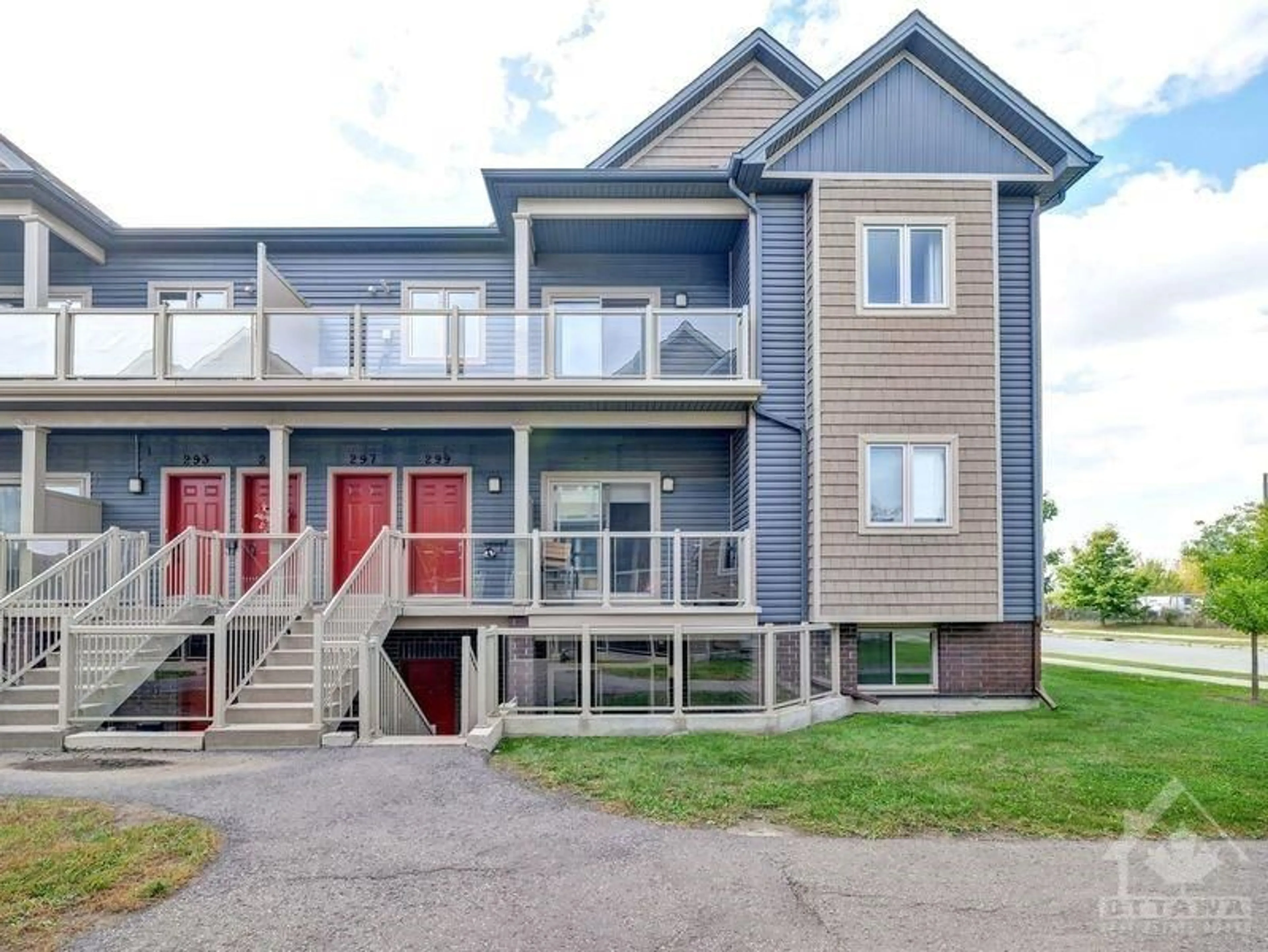 A pic from exterior of the house or condo for 301 BIG SKY Pvt #5, Ottawa Ontario K1T 0M8