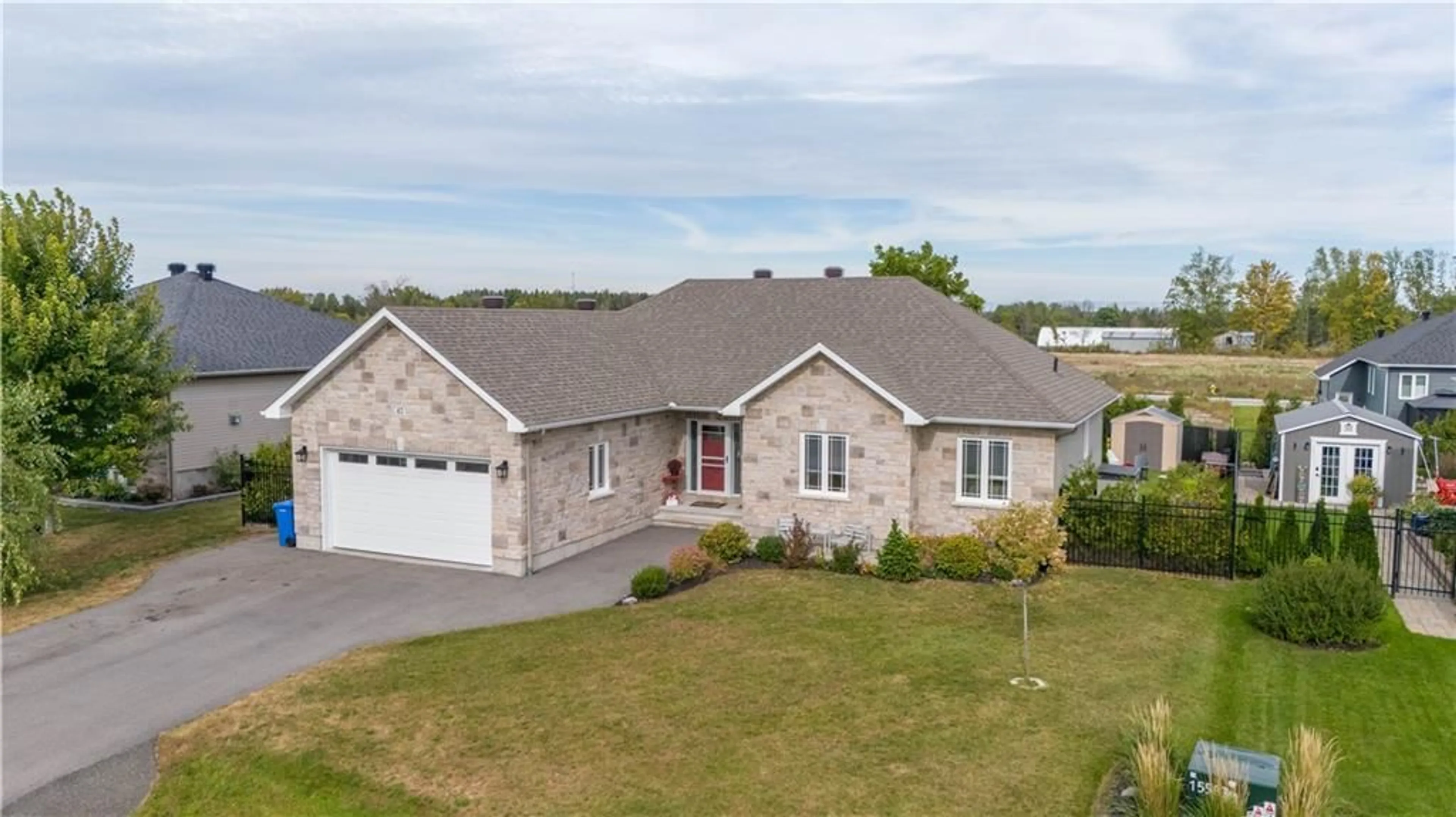 Frontside or backside of a home, cottage for 47 JIM BROWNELL Blvd, Long Sault Ontario K0C 1P0