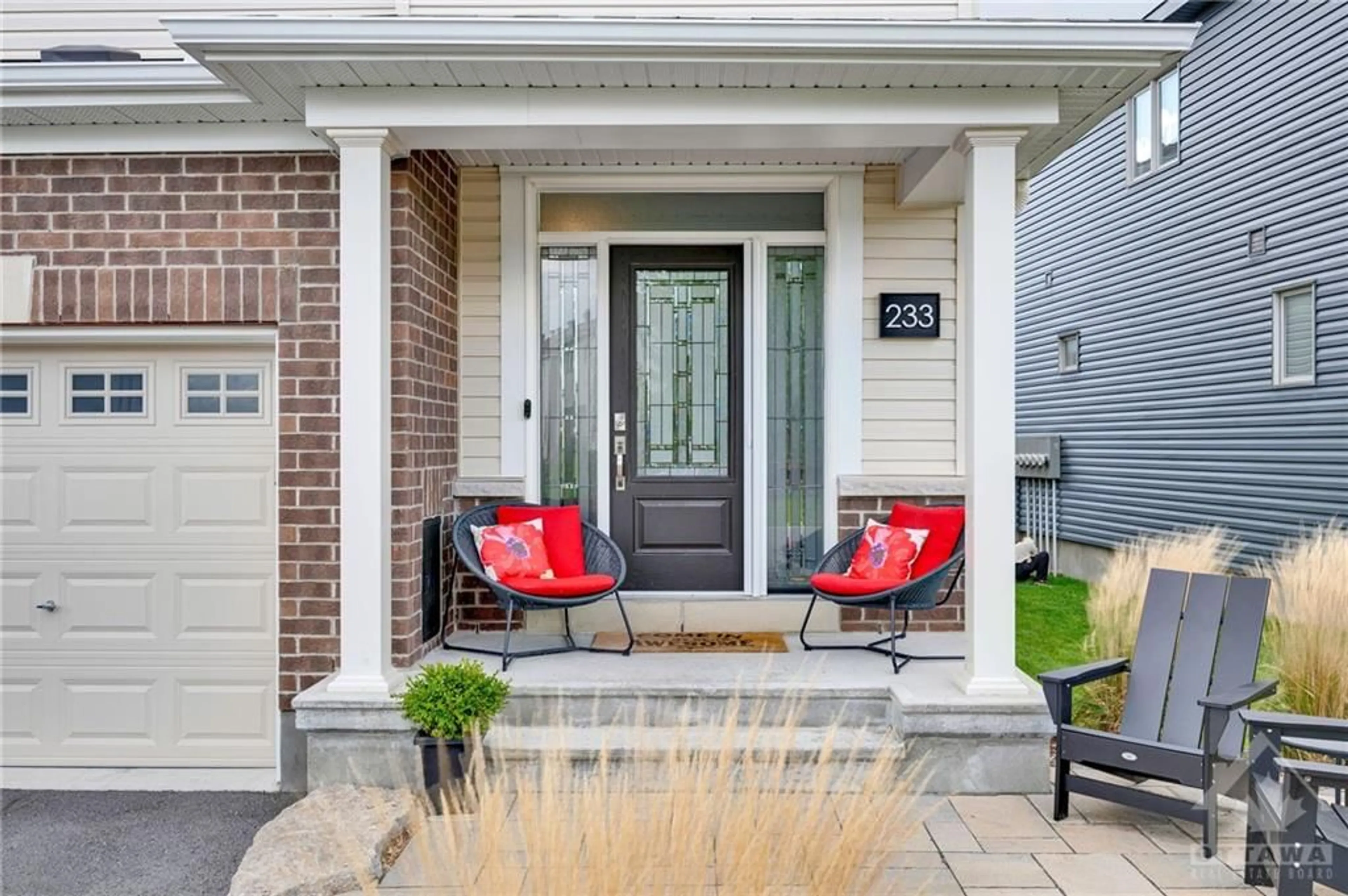 Indoor entryway for 233 BANDELIER Way, Stittsville Ontario K2S 2J4