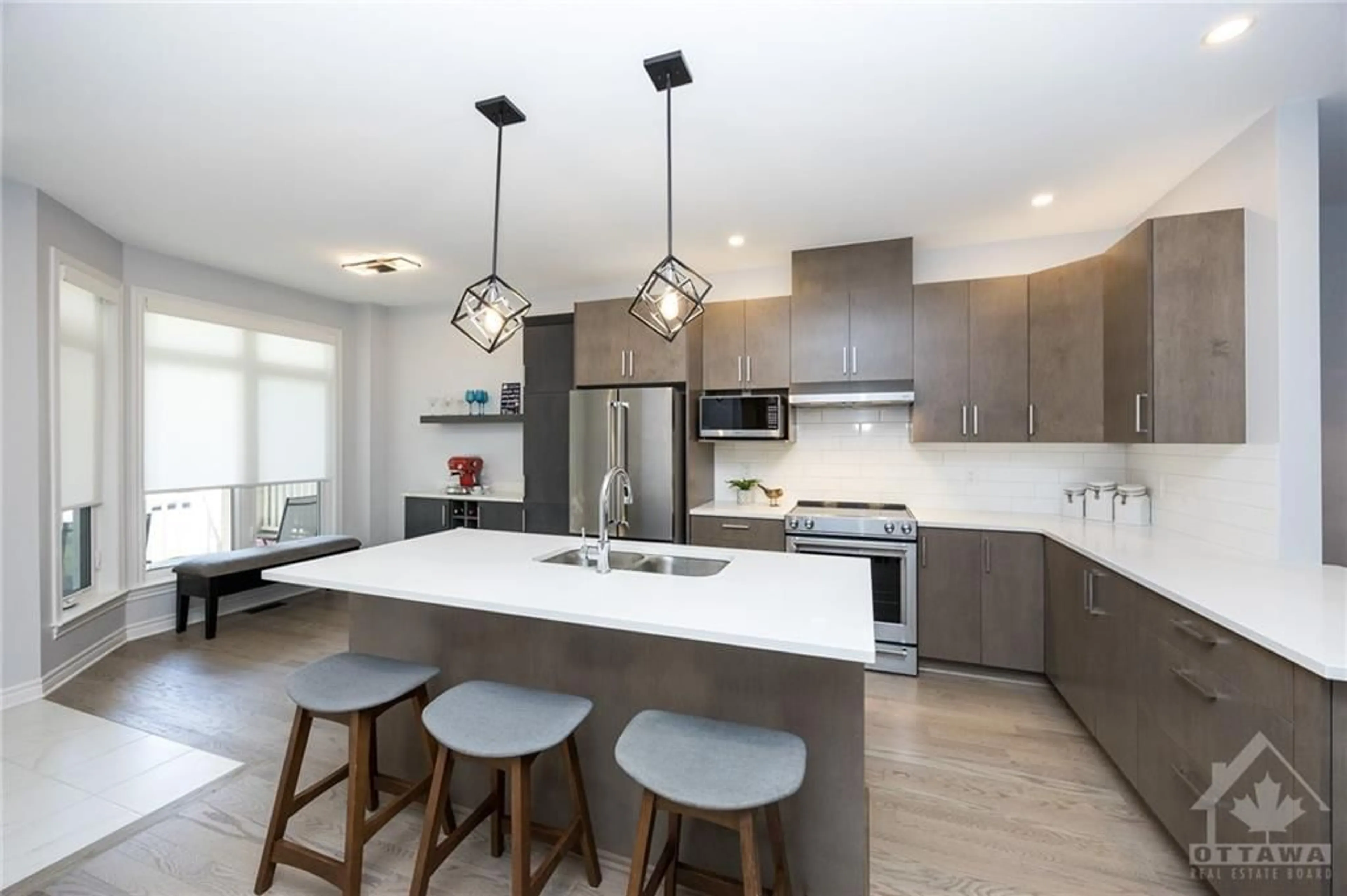 Open concept kitchen for 60 KAYENTA St, Ottawa Ontario K2S 2K7