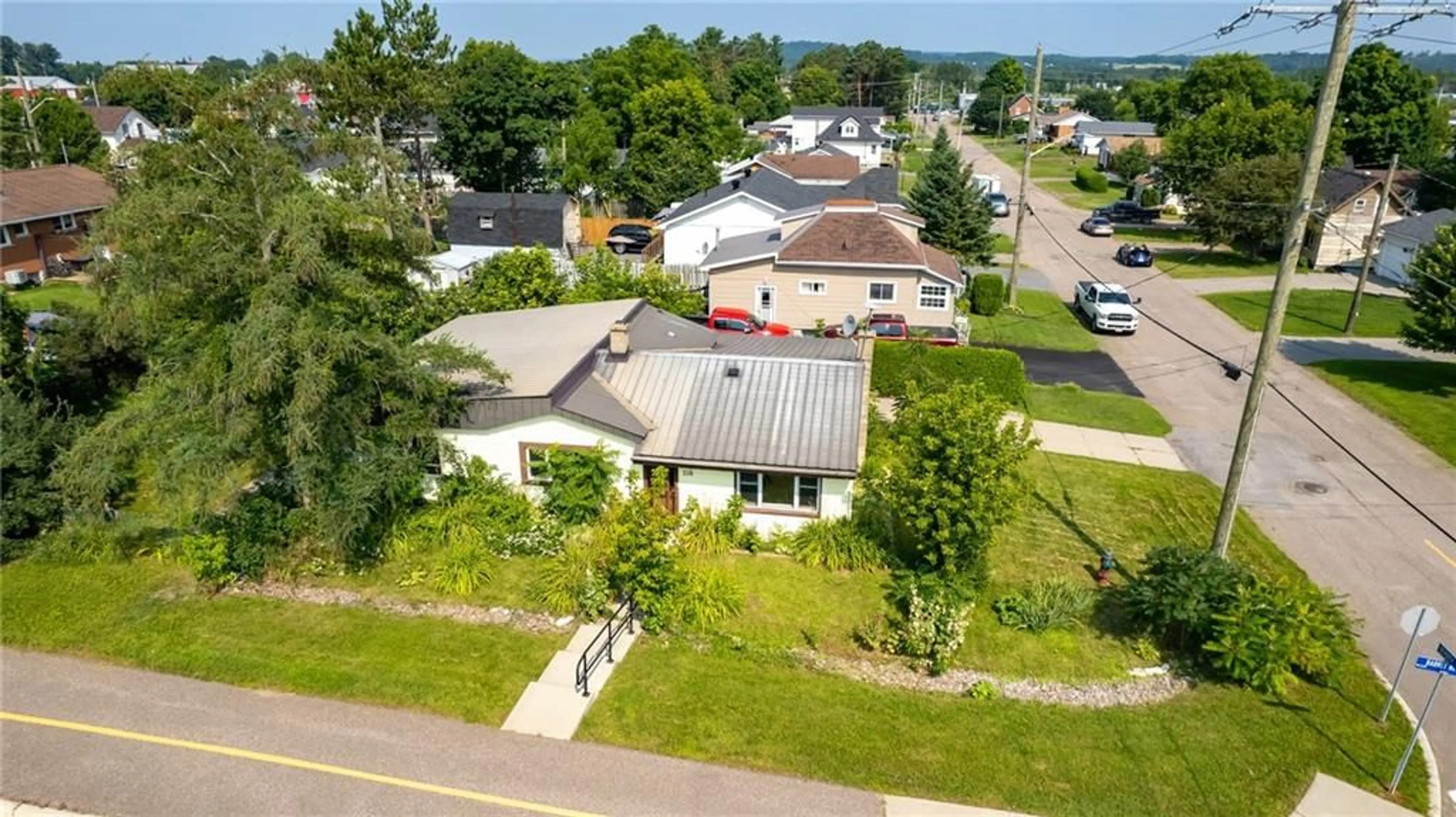 Frontside or backside of a home, the street view for 338 BARNET Blvd, Renfrew Ontario K7V 2M7