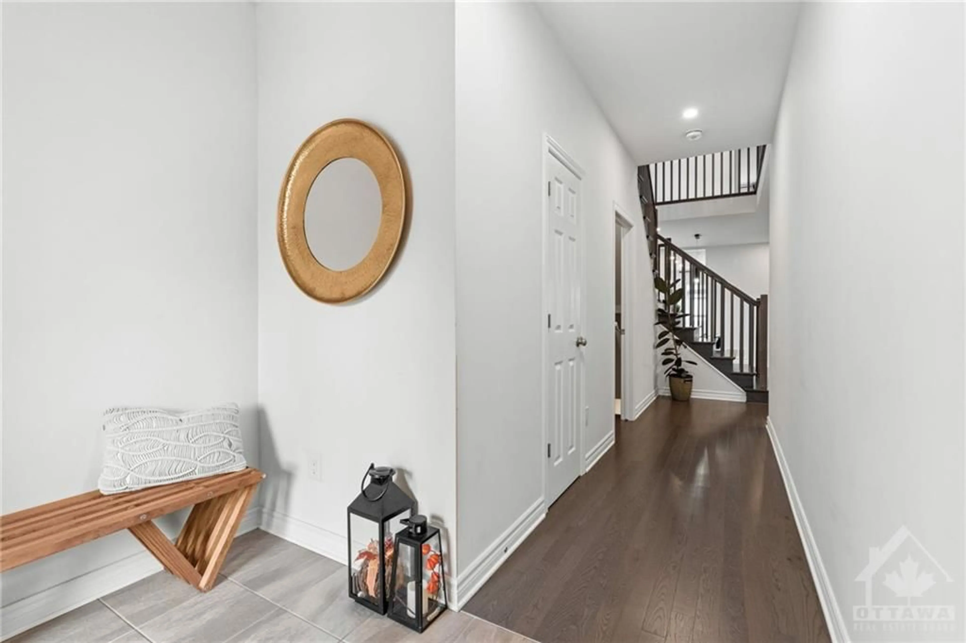 Indoor entryway, wood floors for 272 BIG DIPPER St, Ottawa Ontario K4M 0J6