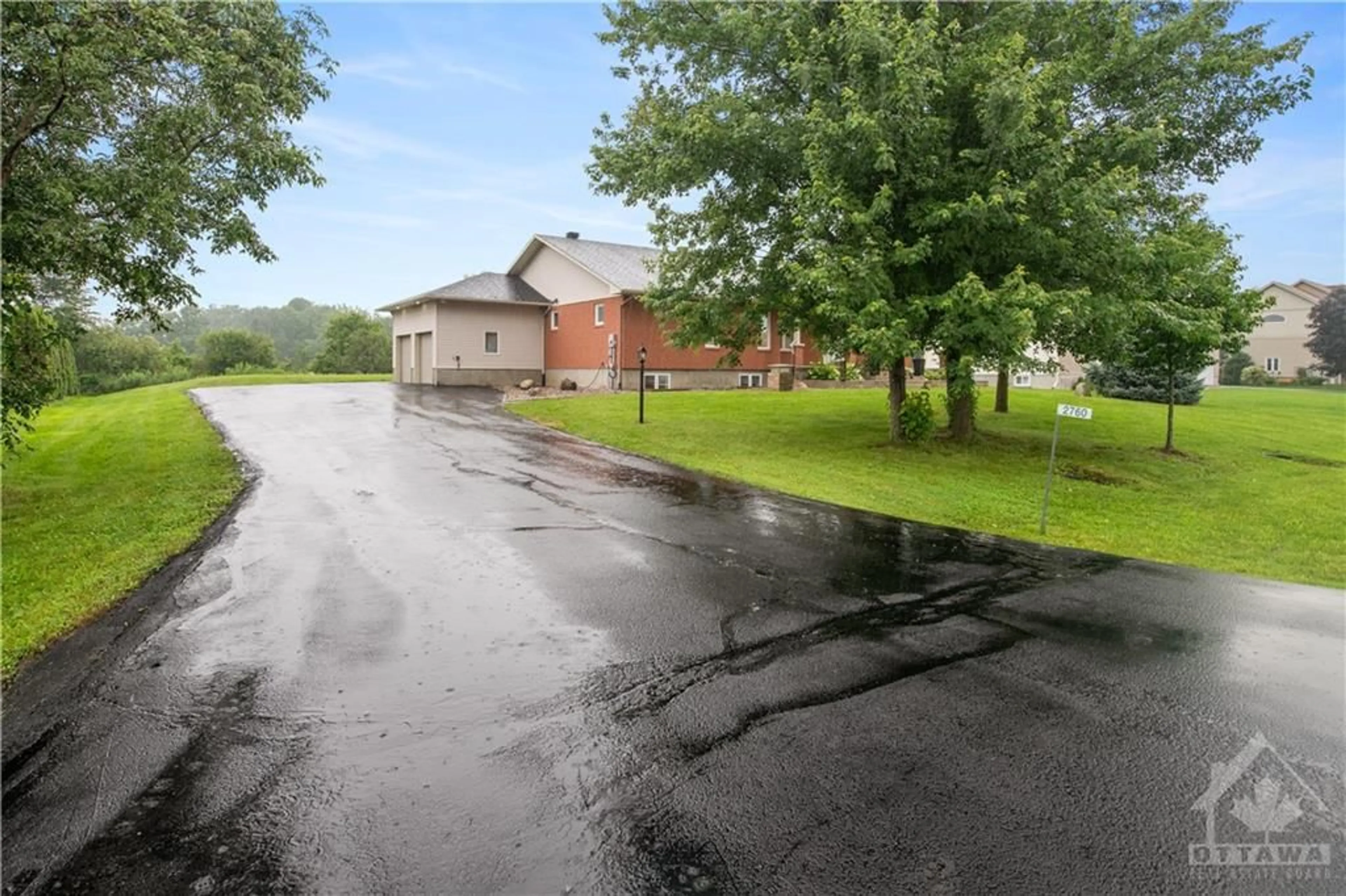 Frontside or backside of a home, the street view for 2760 JOHANNES St, Metcalfe Ontario K0A 2P0