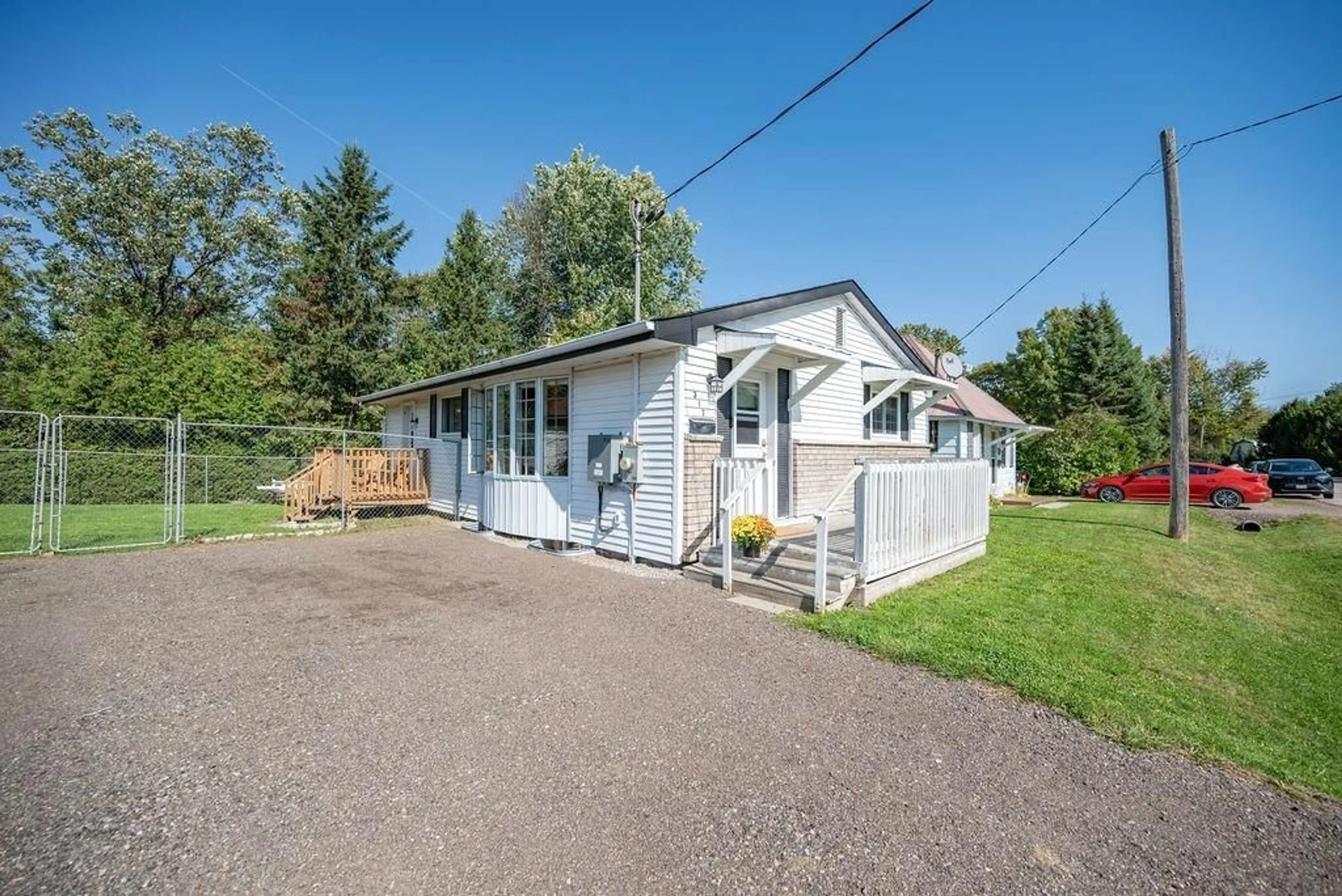 Cottage for 317 PARK Ave, Pembroke Ontario K8A 3Z3