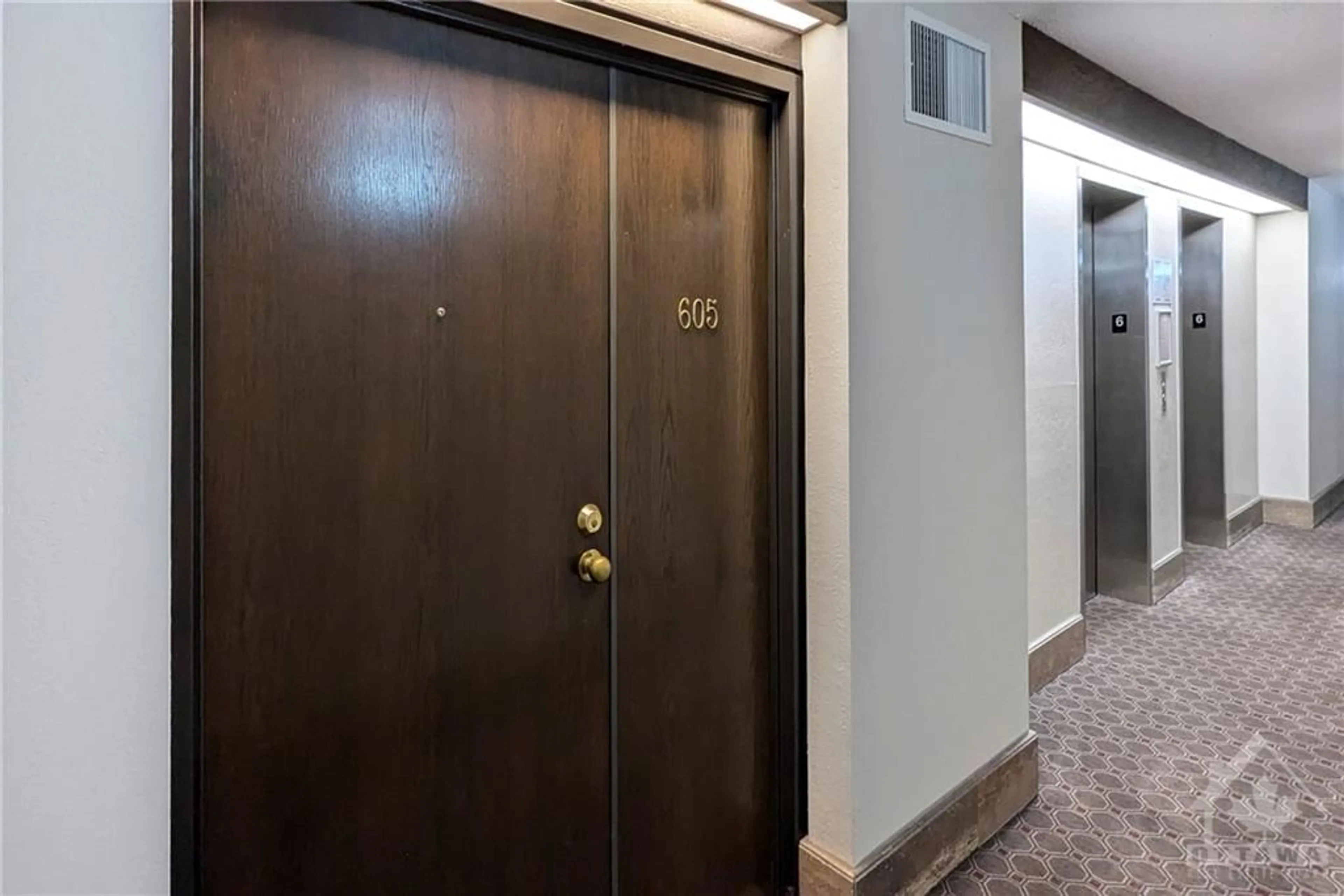 Indoor foyer, unknown floor for 2019 CARLING Ave #605, Ottawa Ontario K2A 4A2