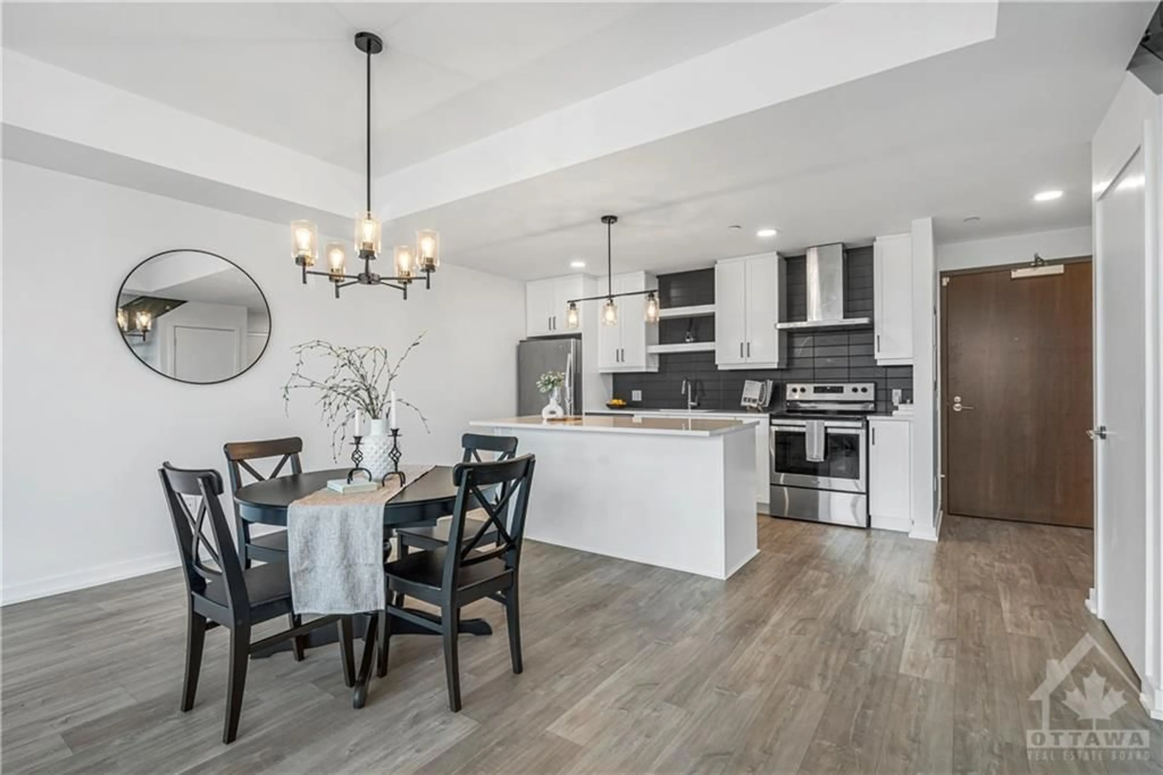 Open concept kitchen for 320 MIWATE Pvt #301, Ottawa Ontario K1R 0E1