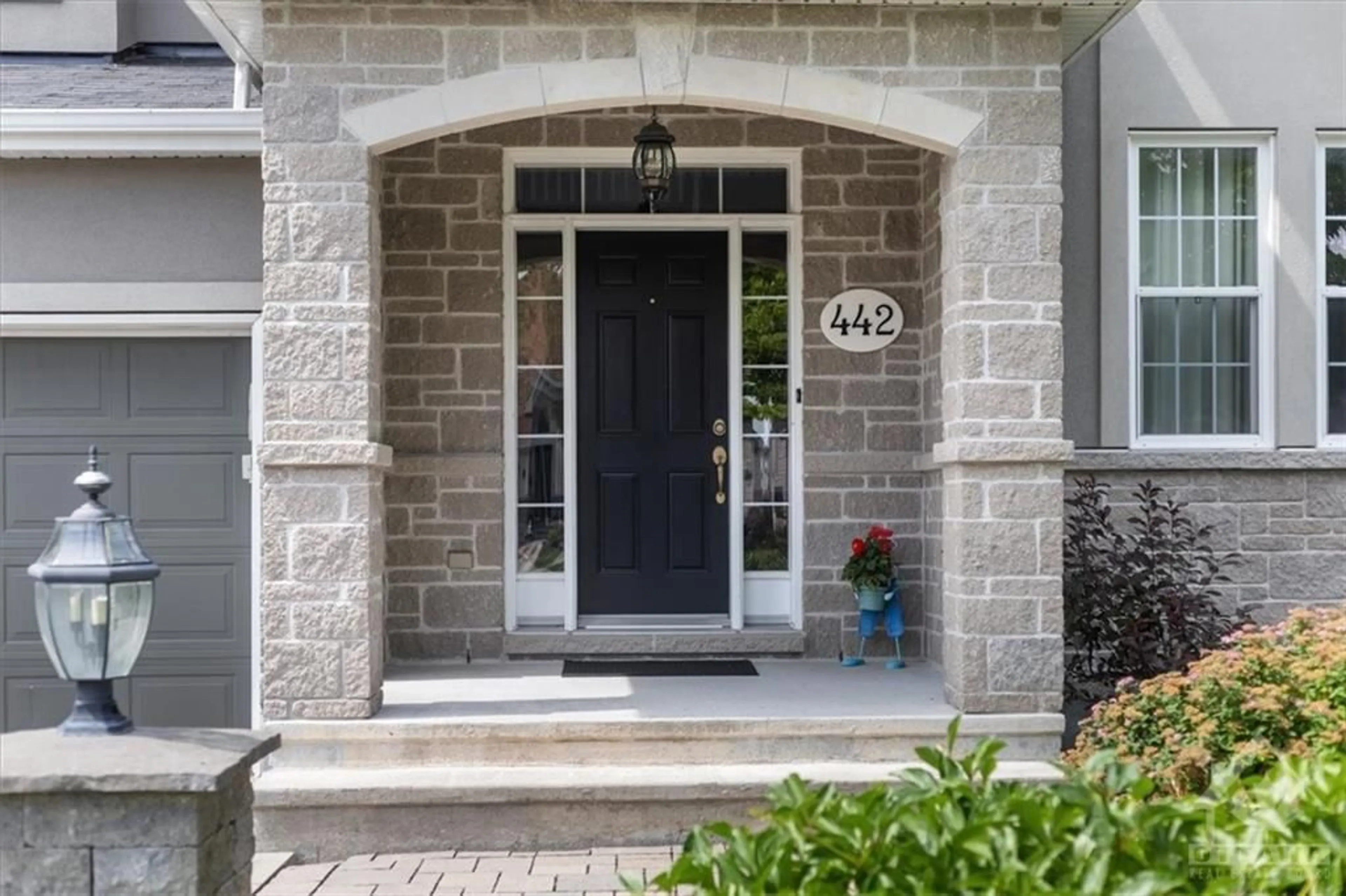 Indoor entryway, wood floors for 442 LANDSWOOD Way, Ottawa Ontario K2S 0A4