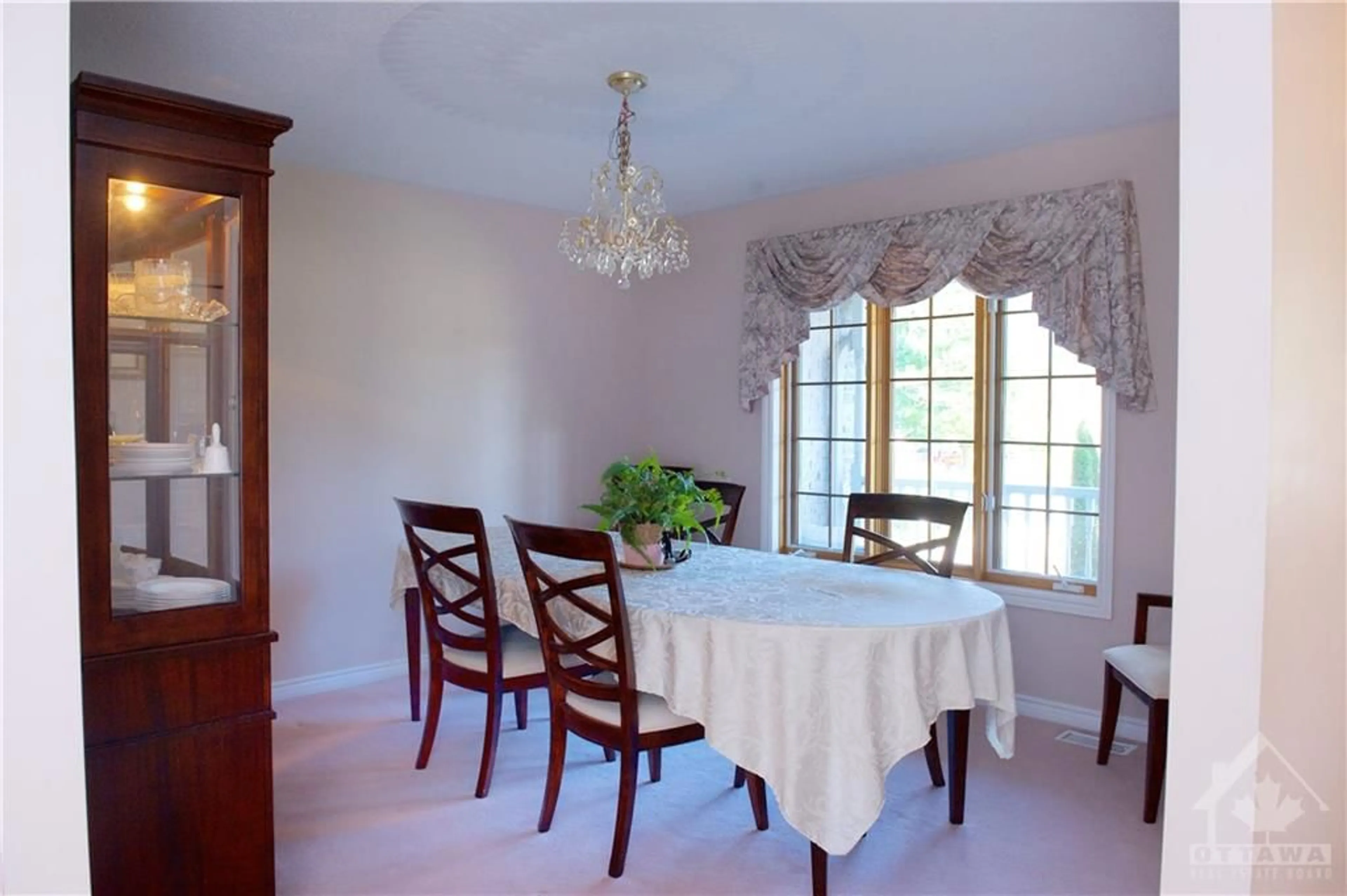 Dining room, wood floors, cottage for 6819 SUNSET Blvd, Ottawa Ontario K4P 1M6