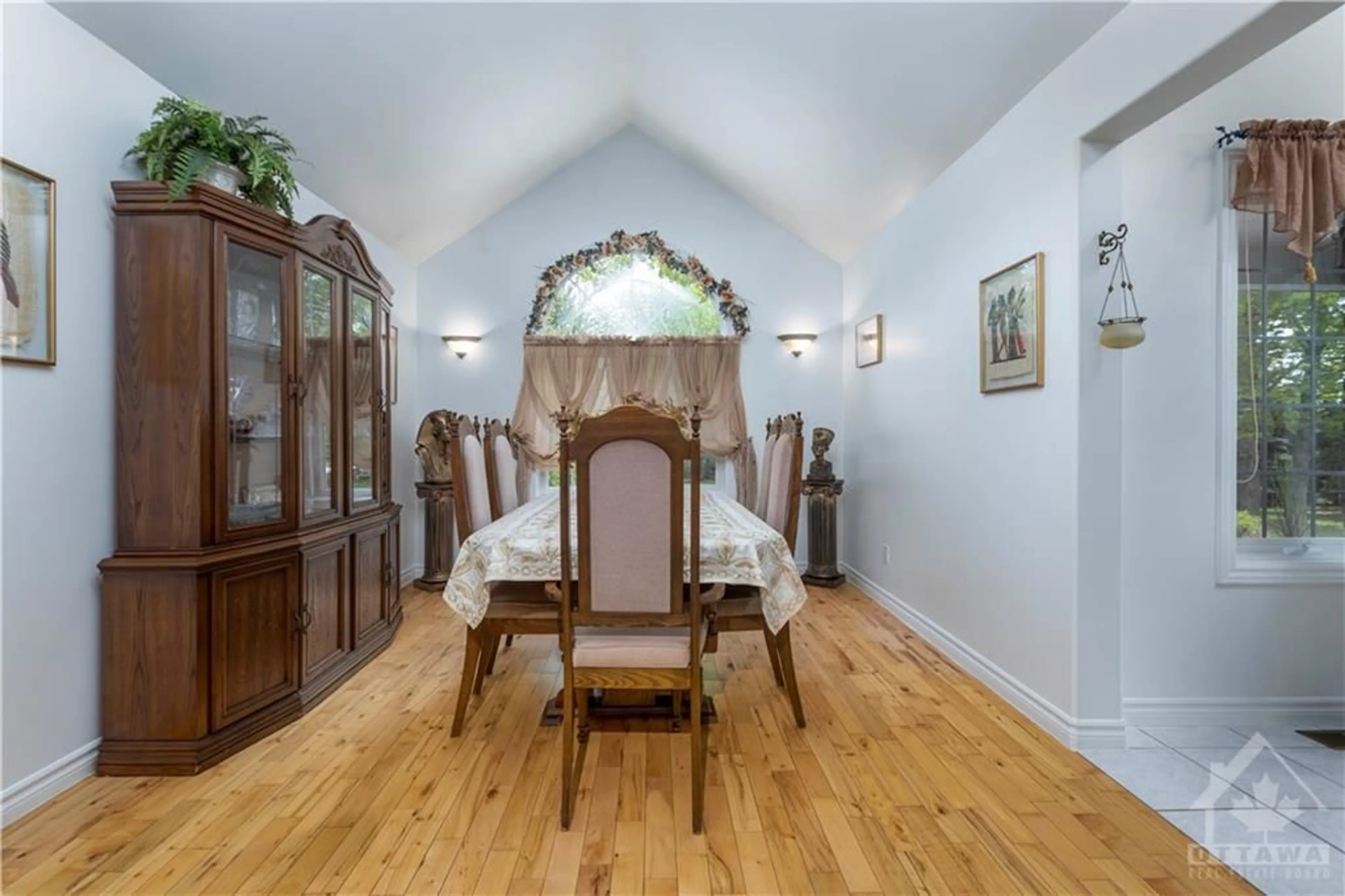 Dining room, wood floors, cottage for 2573 MITCHELL St, Ottawa Ontario K0A 2P0