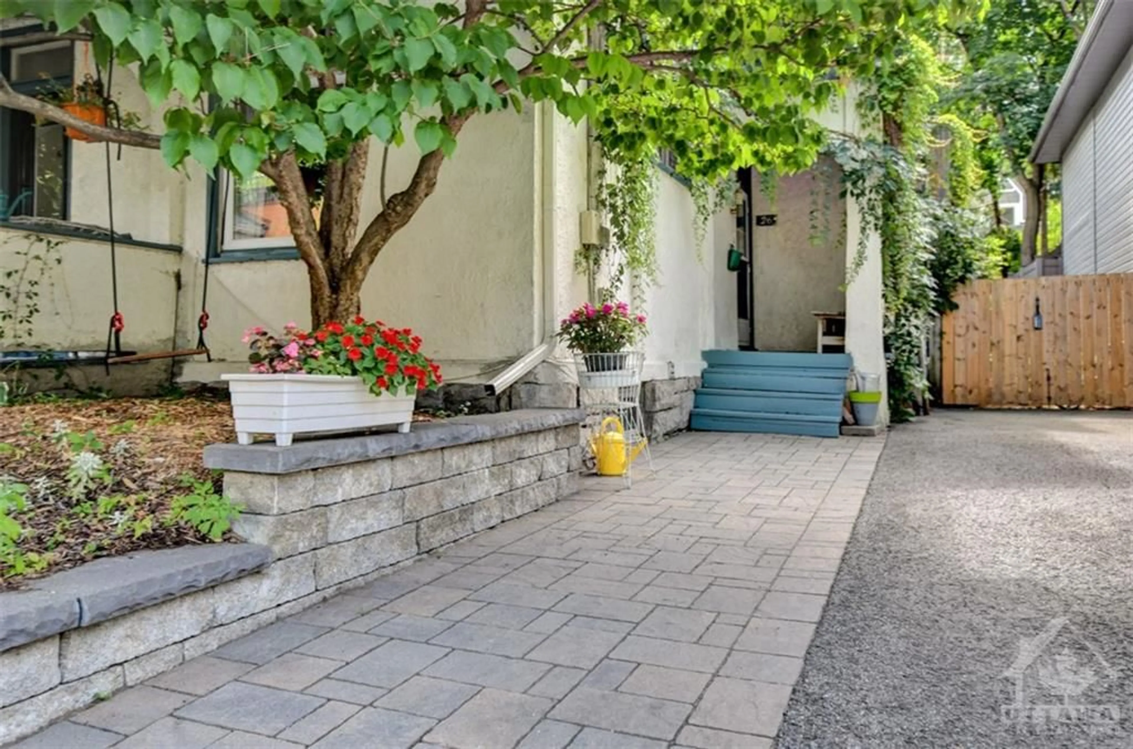 Patio, cottage for 26 SECOND Ave, Ottawa Ontario K1S 2H3