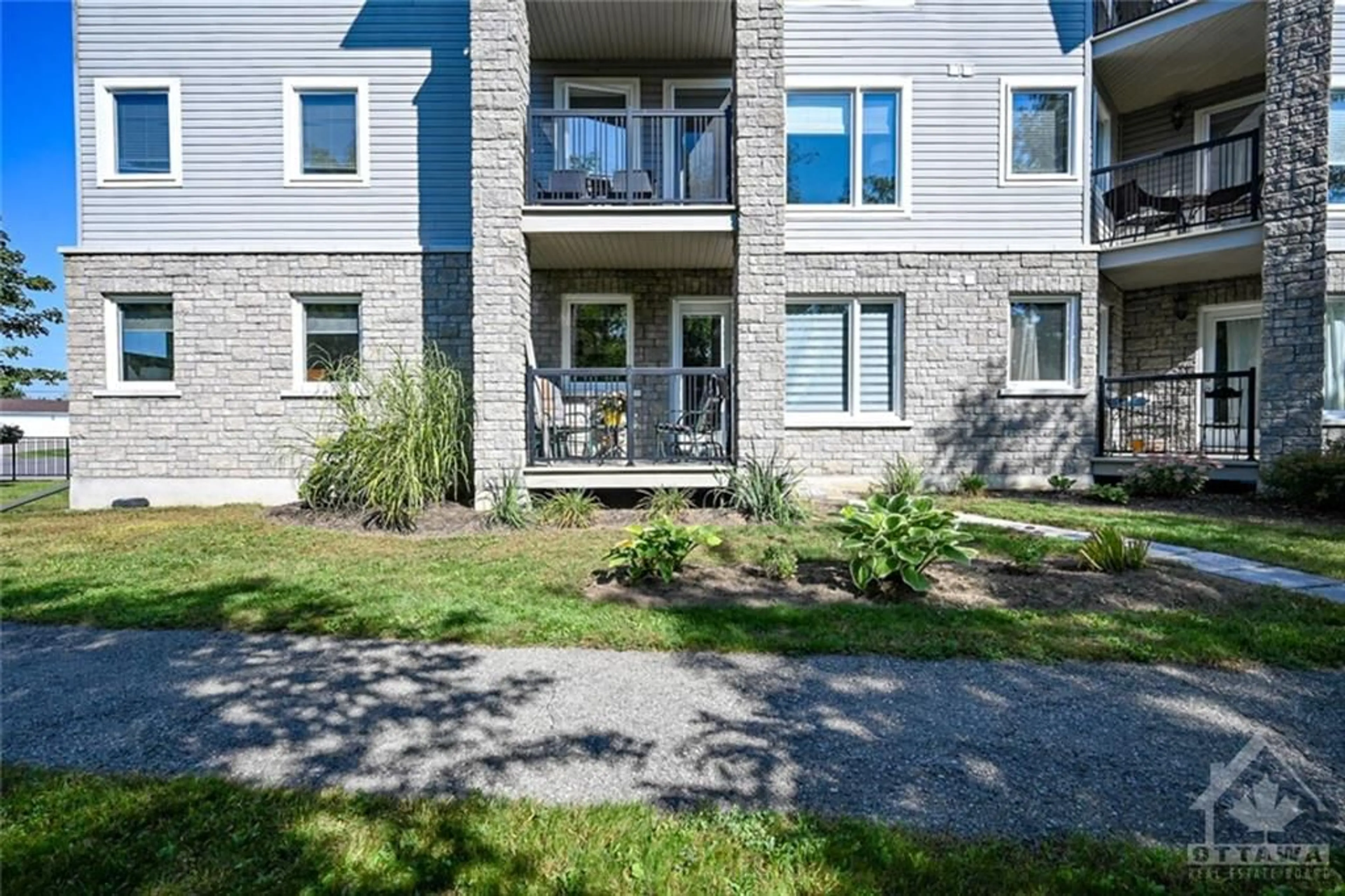 A pic from exterior of the house or condo for 398 VAN BUREN St, Kemptville Ontario K0G 1J0