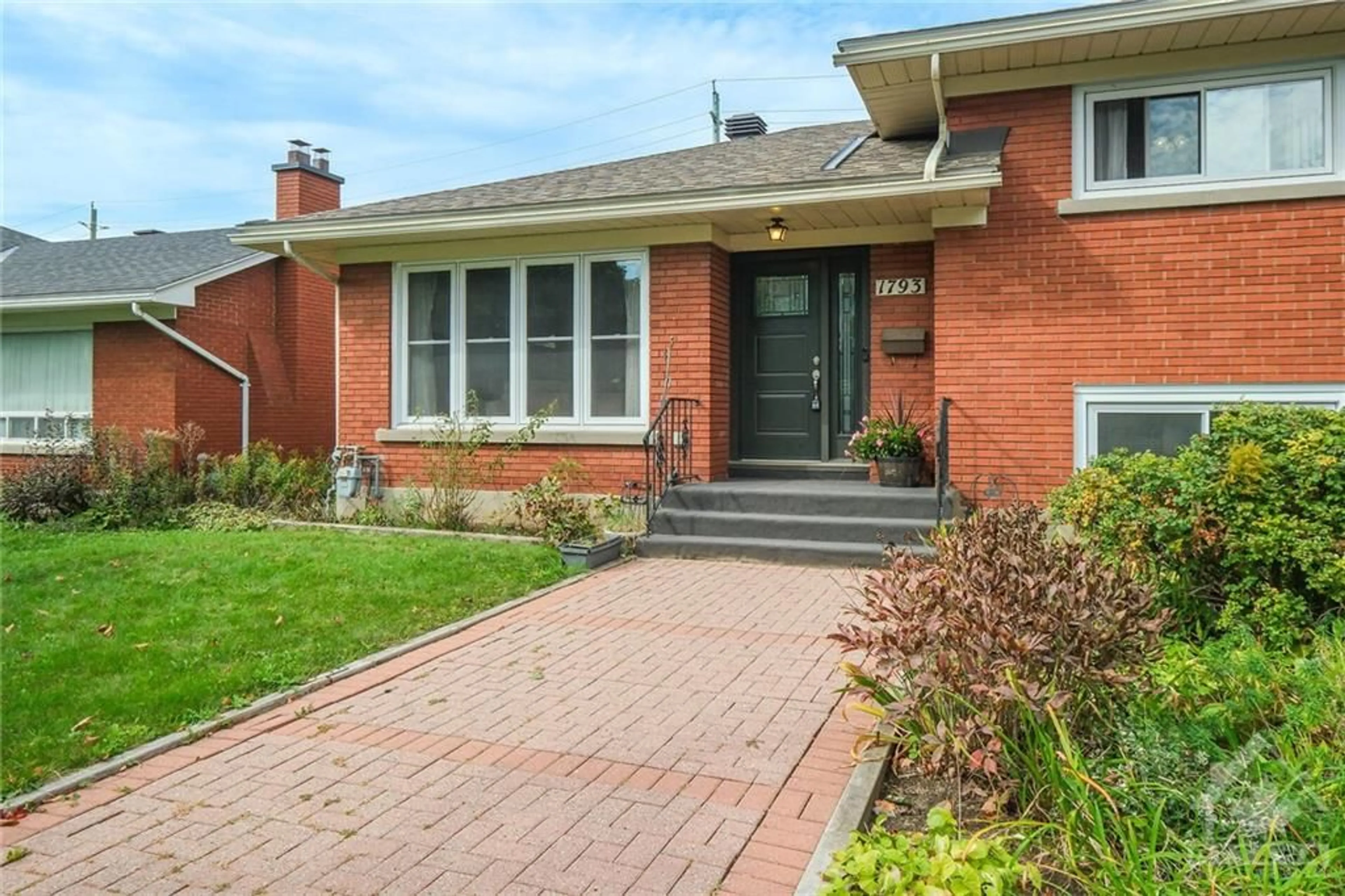 Home with brick exterior material for 1793 MATTHEWS Ave, Ottawa Ontario K2C 0X5