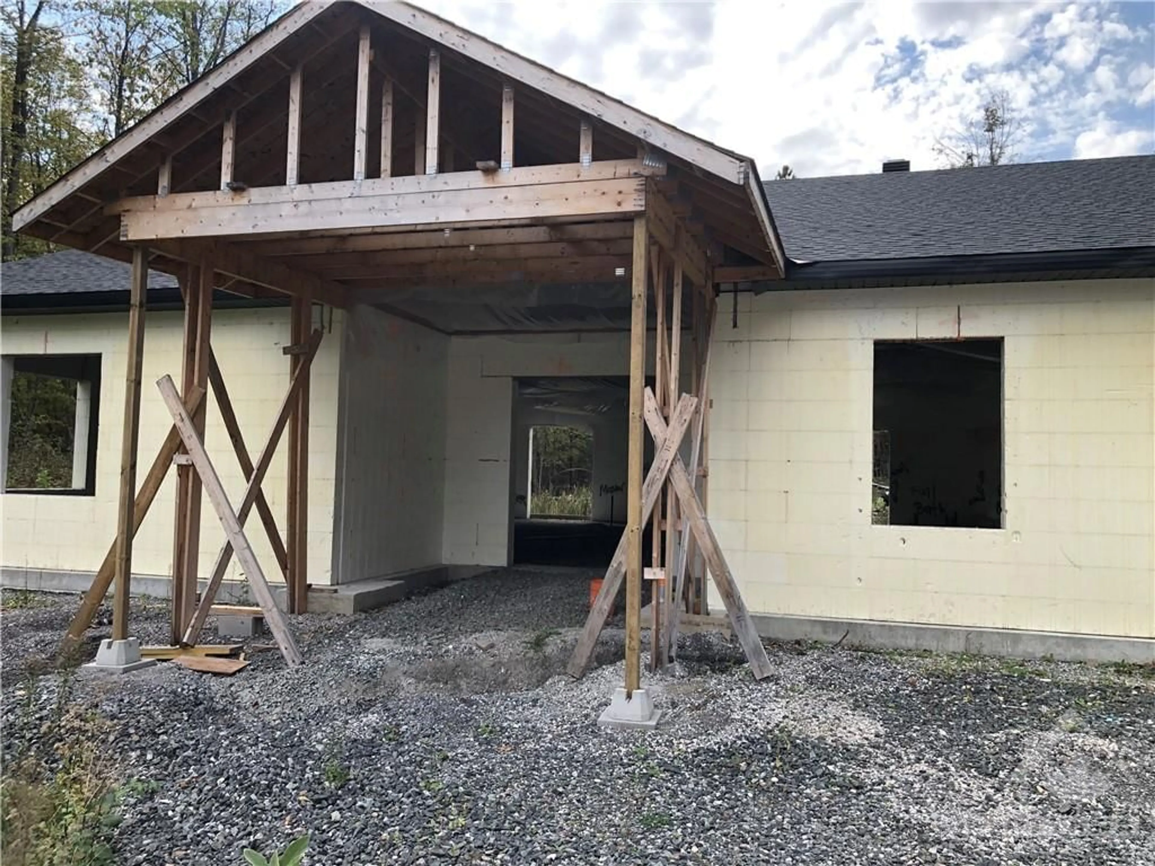 Frontside or backside of a home, the front or back of building for 367 CONCESSION 12B LANARK Rd, Carleton Place Ontario K7C 0C5