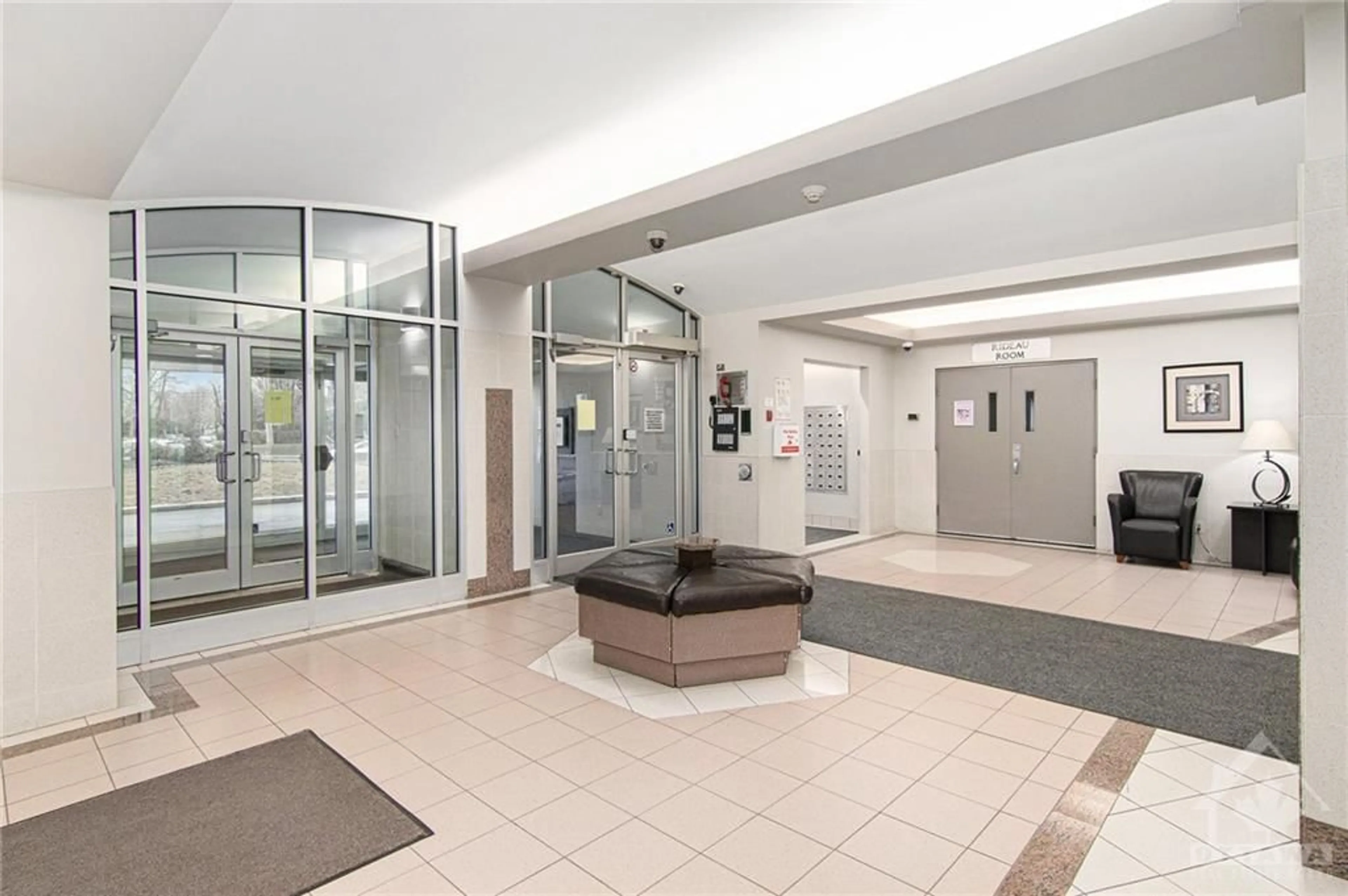 Indoor foyer, unknown floor for 900 DYNES Rd #507, Ottawa Ontario K2C 3L6