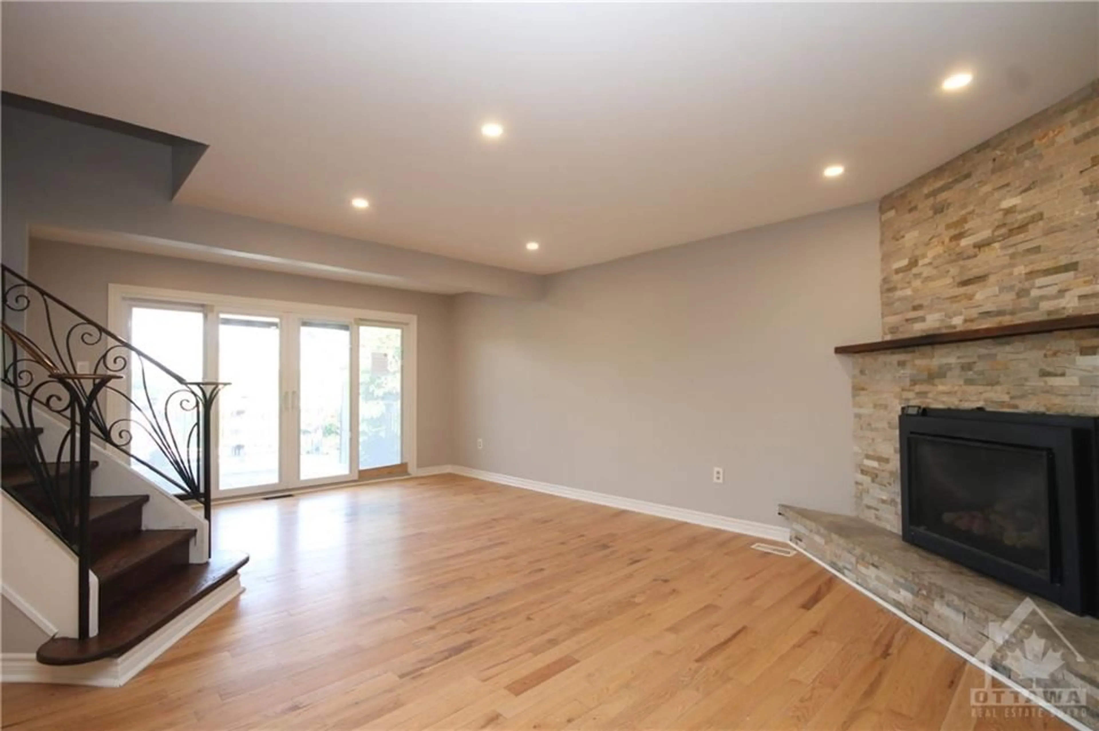 A pic of a room, wood floors for 1844 RIVER Rd, Ottawa Ontario K4M 1B4