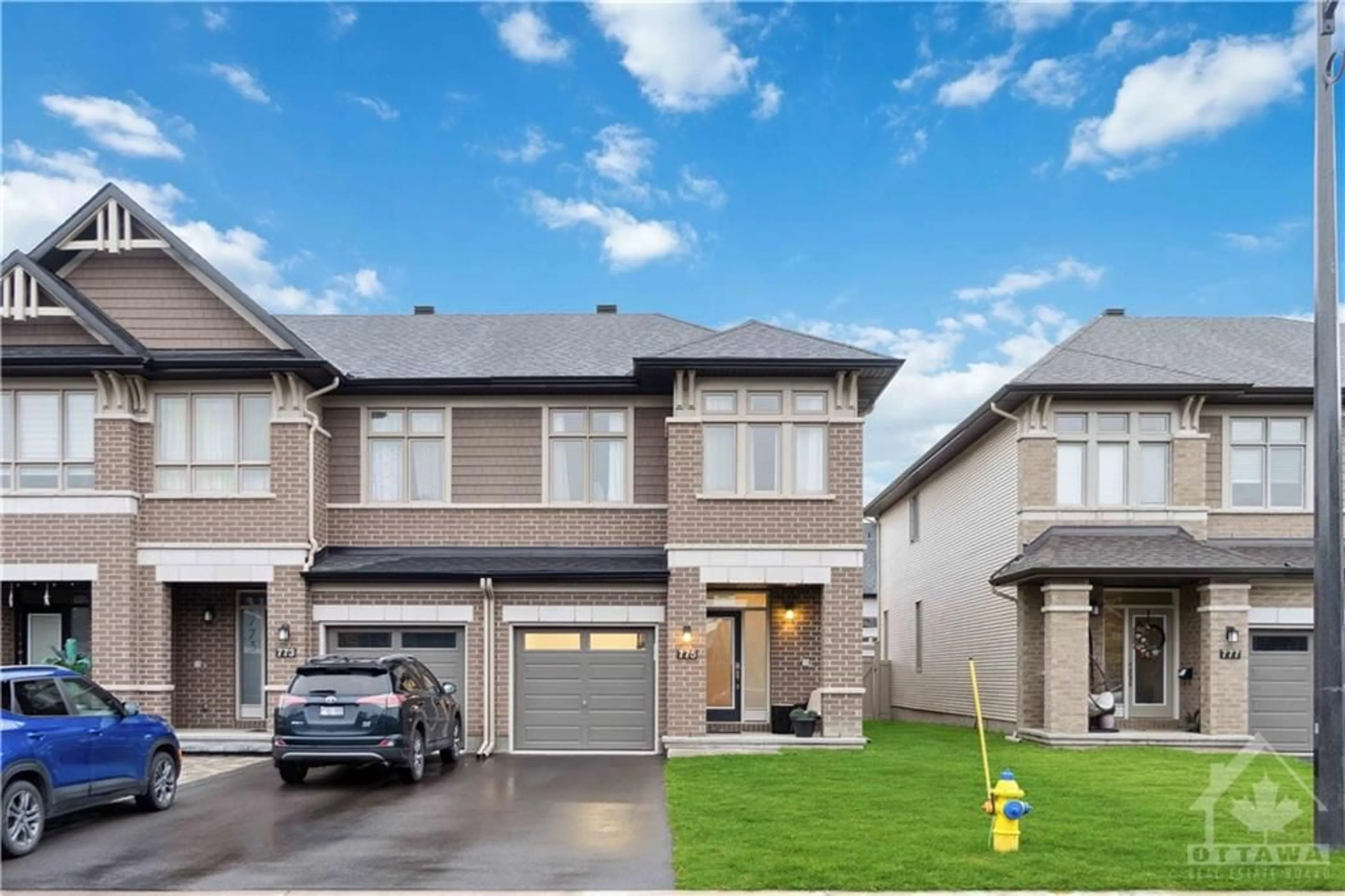 Frontside or backside of a home, the street view for 775 CAIRN Cres, Ottawa Ontario K1W 0P4