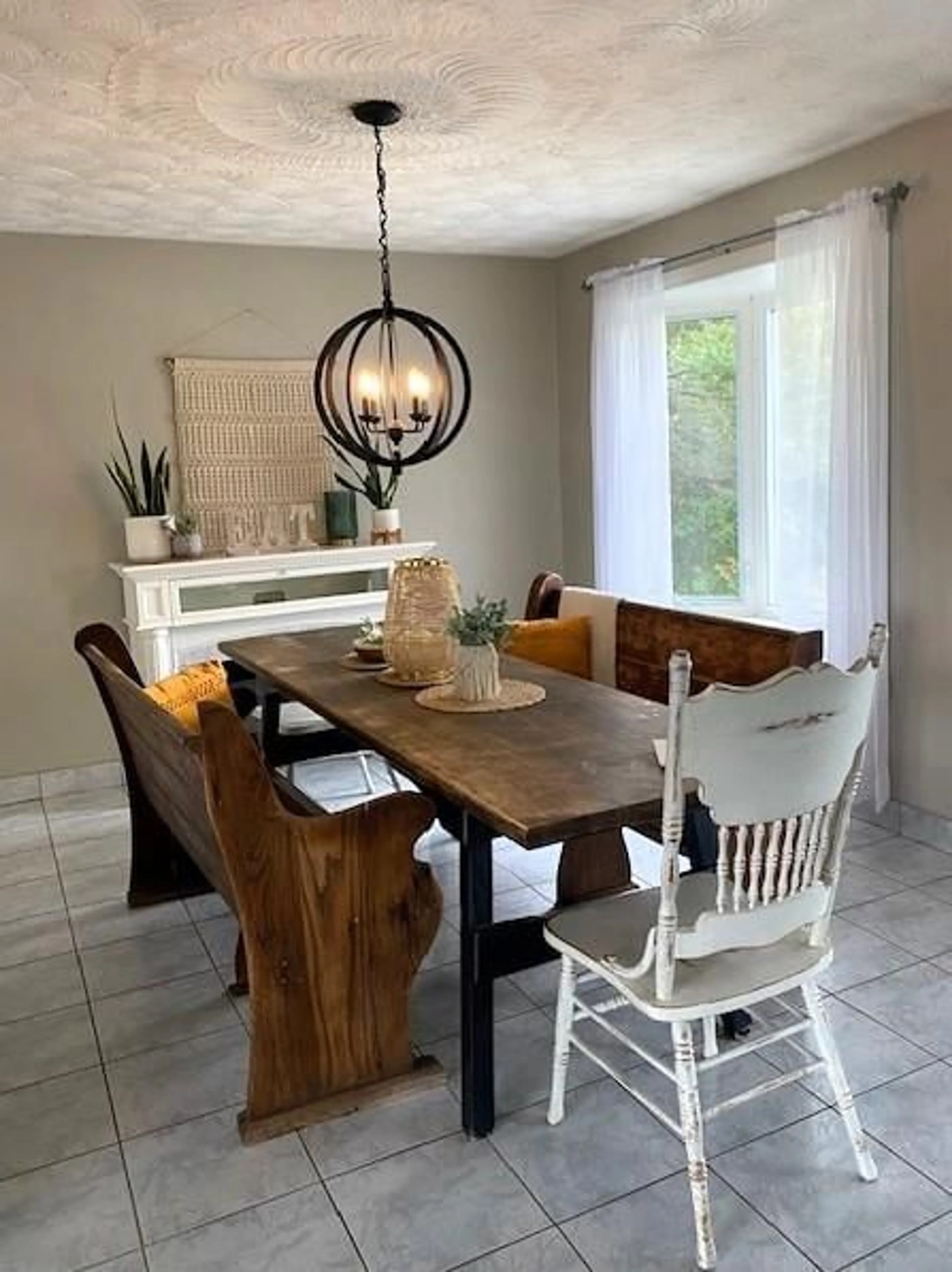 Dining room, wood floors, cottage for 15486 COOPER Rd, Newington Ontario K0C 1Y0