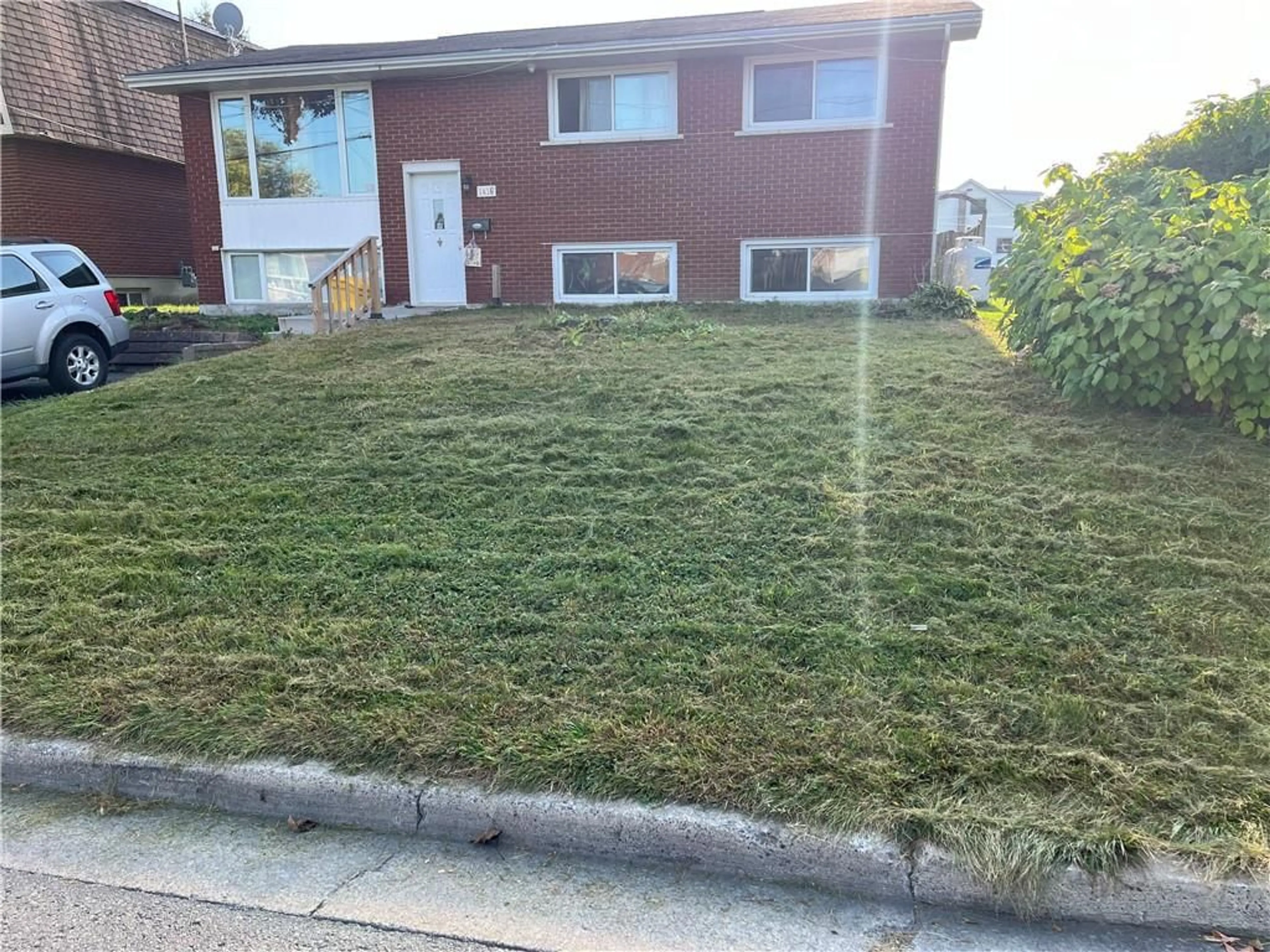 Frontside or backside of a home for 1416 CHURCHILL St, Cornwall Ontario K6J 4Y2