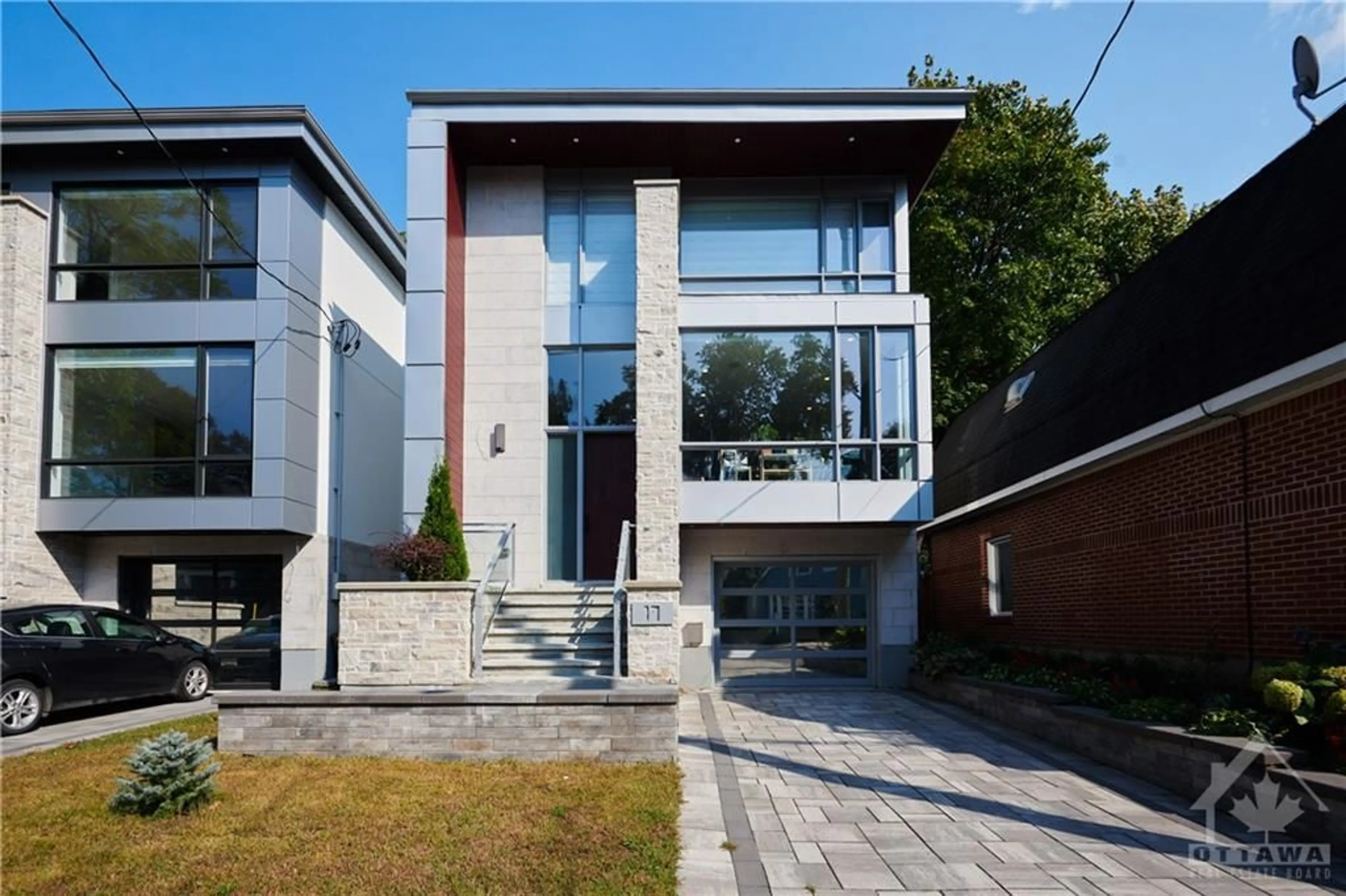 Home with brick exterior material for 17 GWYNNE Ave, Ottawa Ontario K1Y 1X1