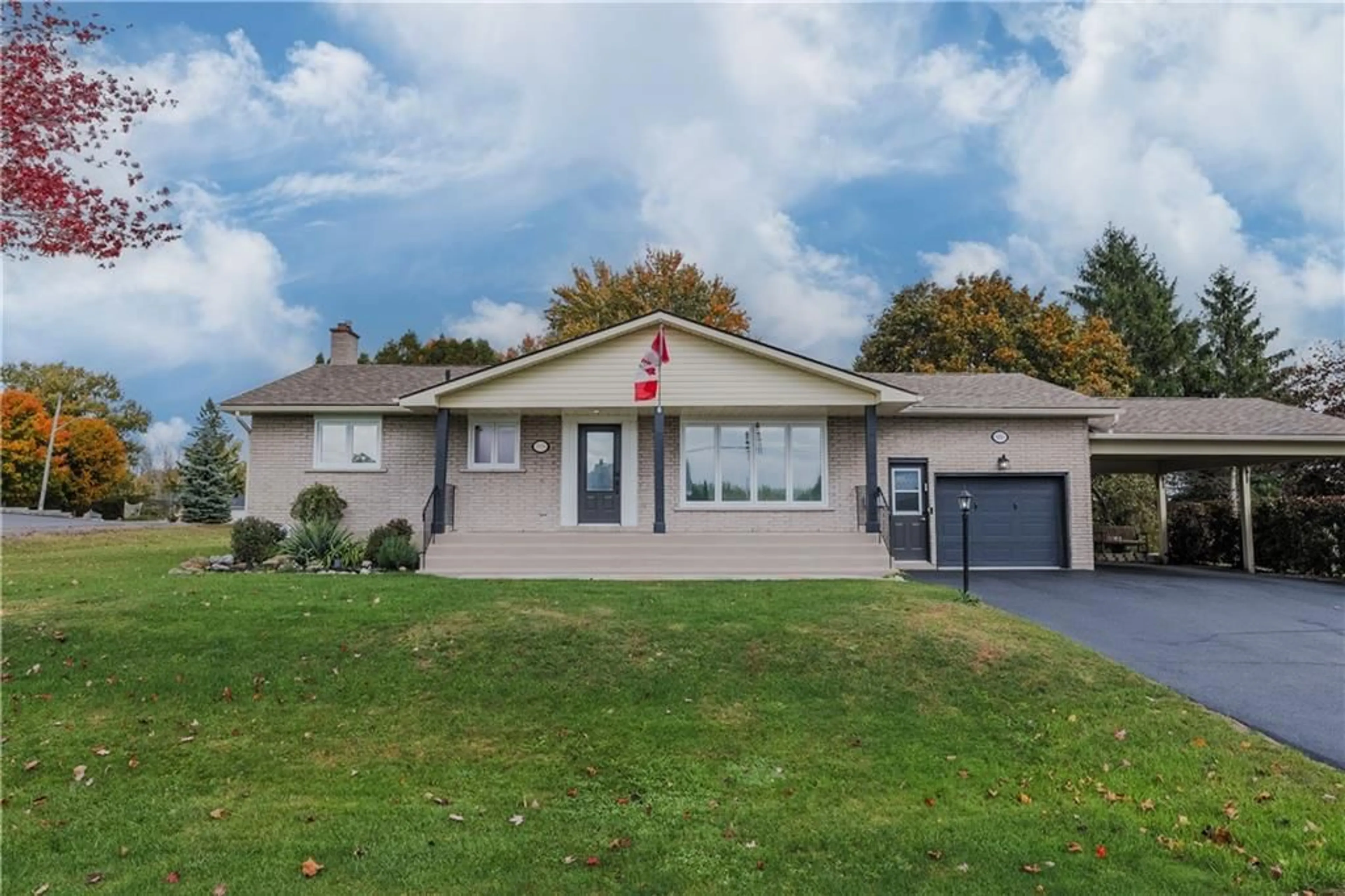 Frontside or backside of a home, cottage for 3331 SUNNYVIEW Ave, Cornwall Ontario K6H 1S7