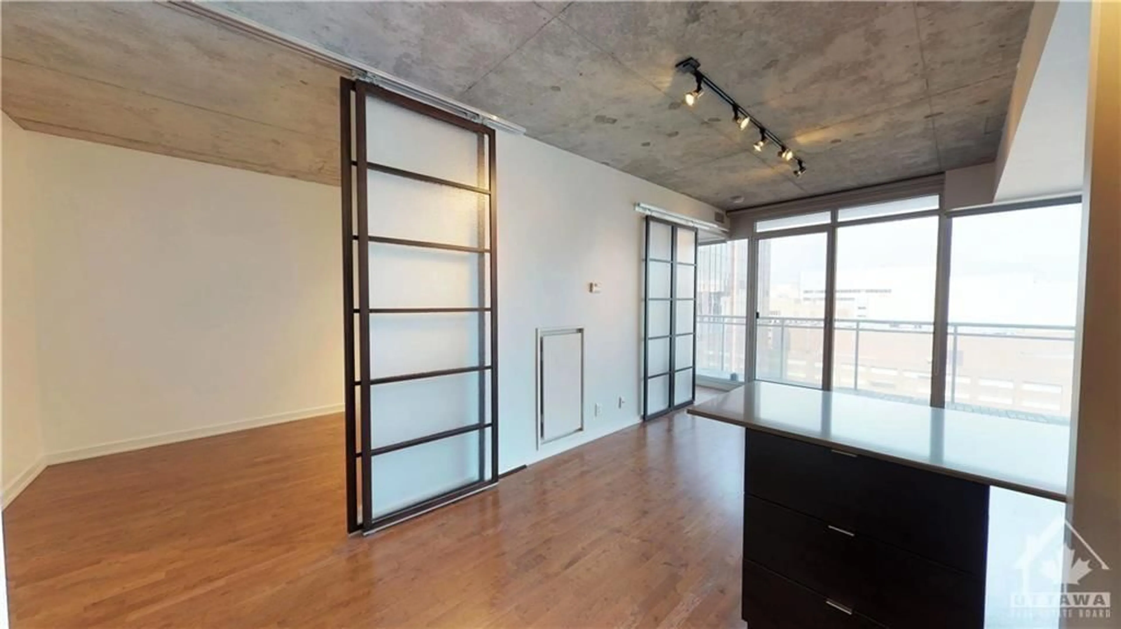 Other indoor space, wood floors for 324 LAURIER Ave #1705, Ottawa Ontario K1N 6P6