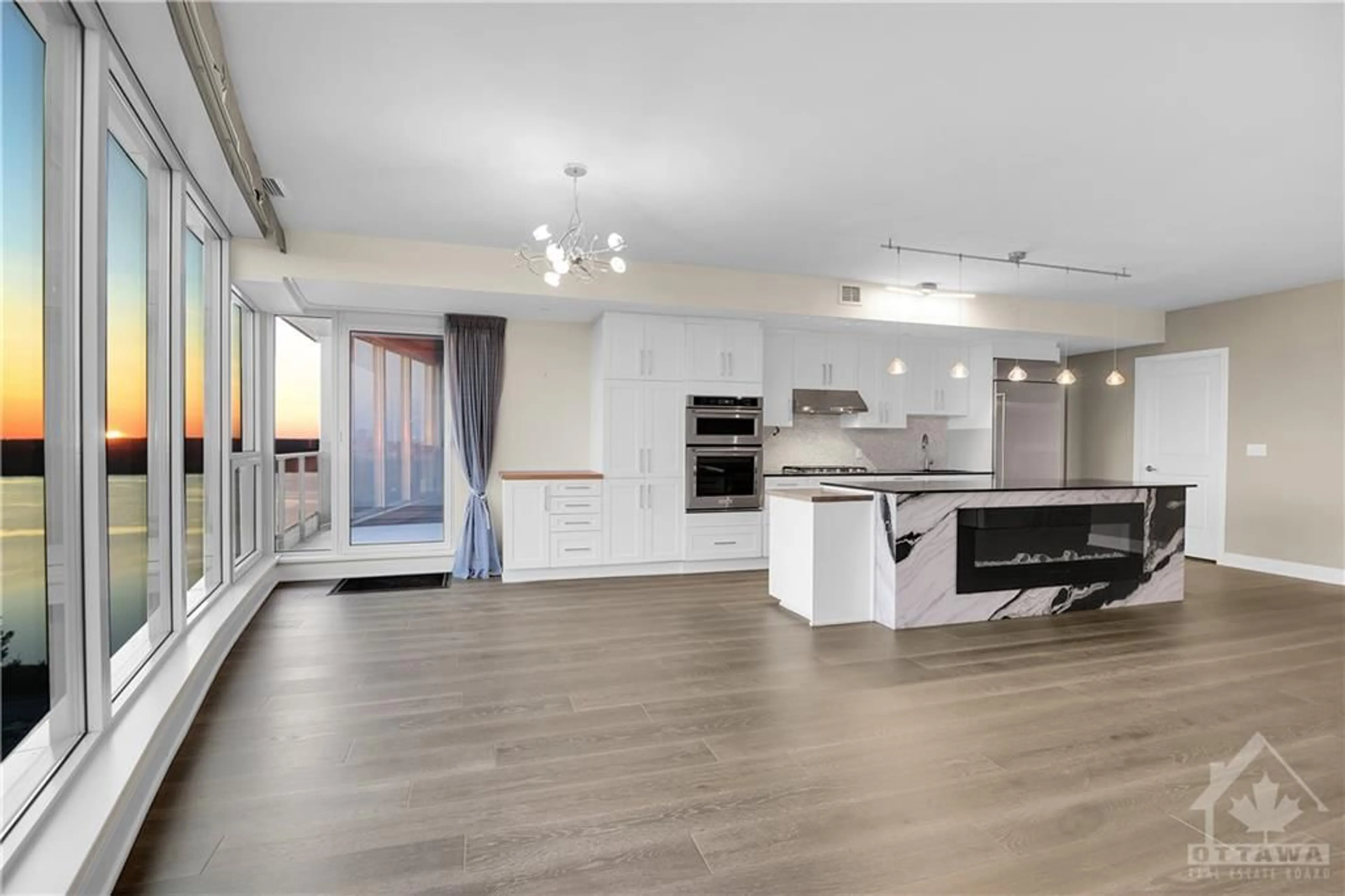 Open concept kitchen for 485 RICHMOND Rd #2201, Ottawa Ontario K2A 3W9