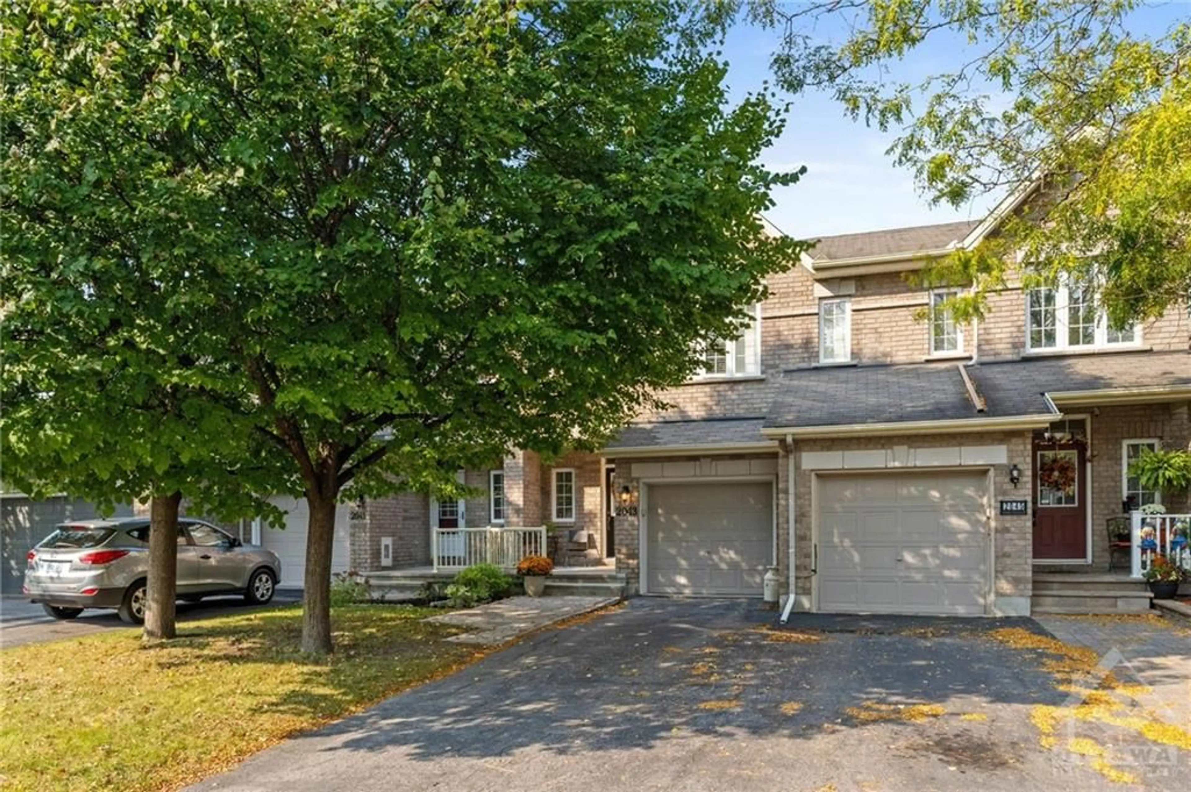 A pic from exterior of the house or condo, the street view for 2043 MELETTE Cres, Ottawa Ontario K4A 4X1