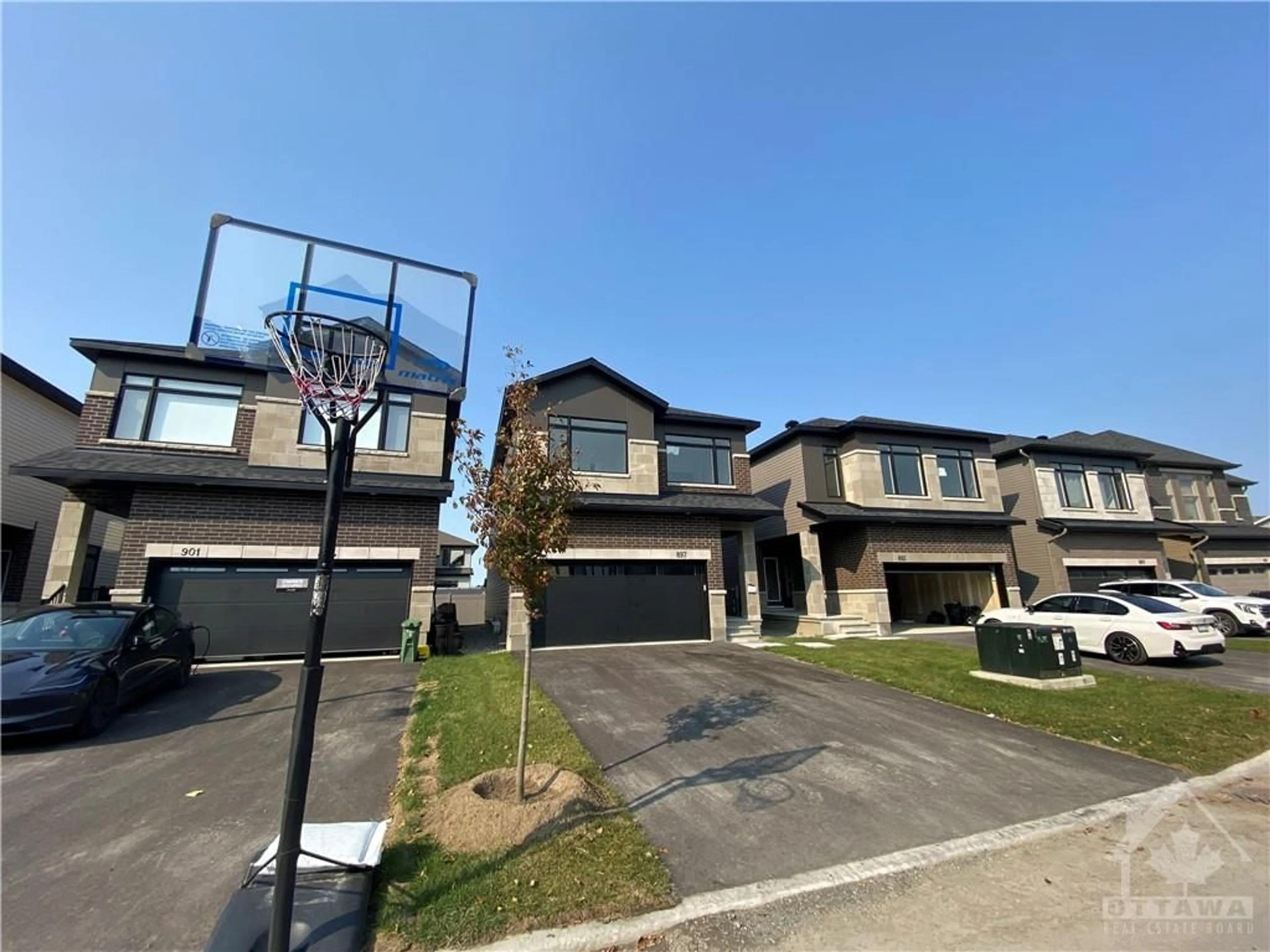 A pic from exterior of the house or condo, the street view for 897 BECKTON Hts, Ottawa Ontario K2S 2P9