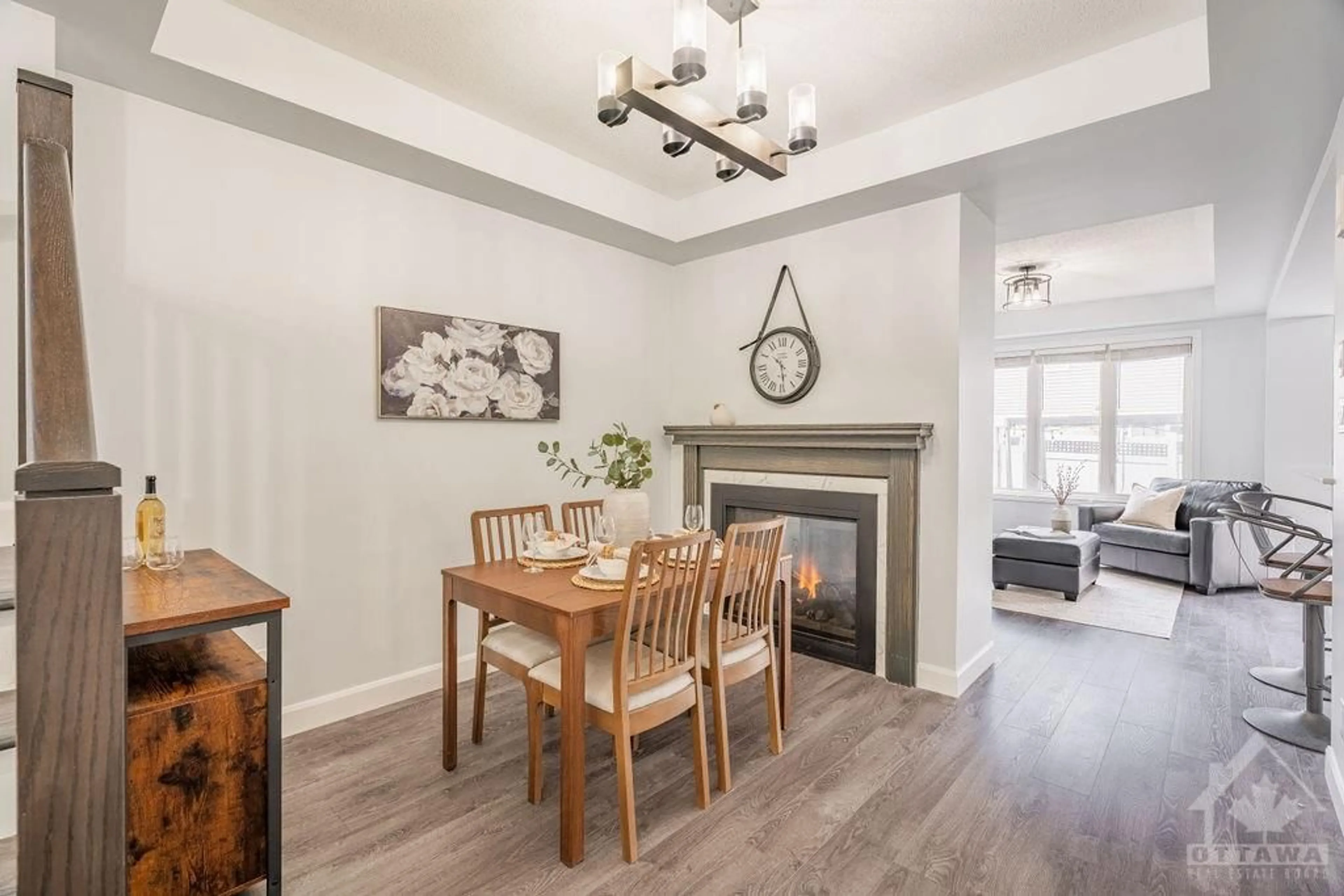 Dining room, wood floors, cottage for 627 MONARDIA Way, Ottawa Ontario K4A 1C8