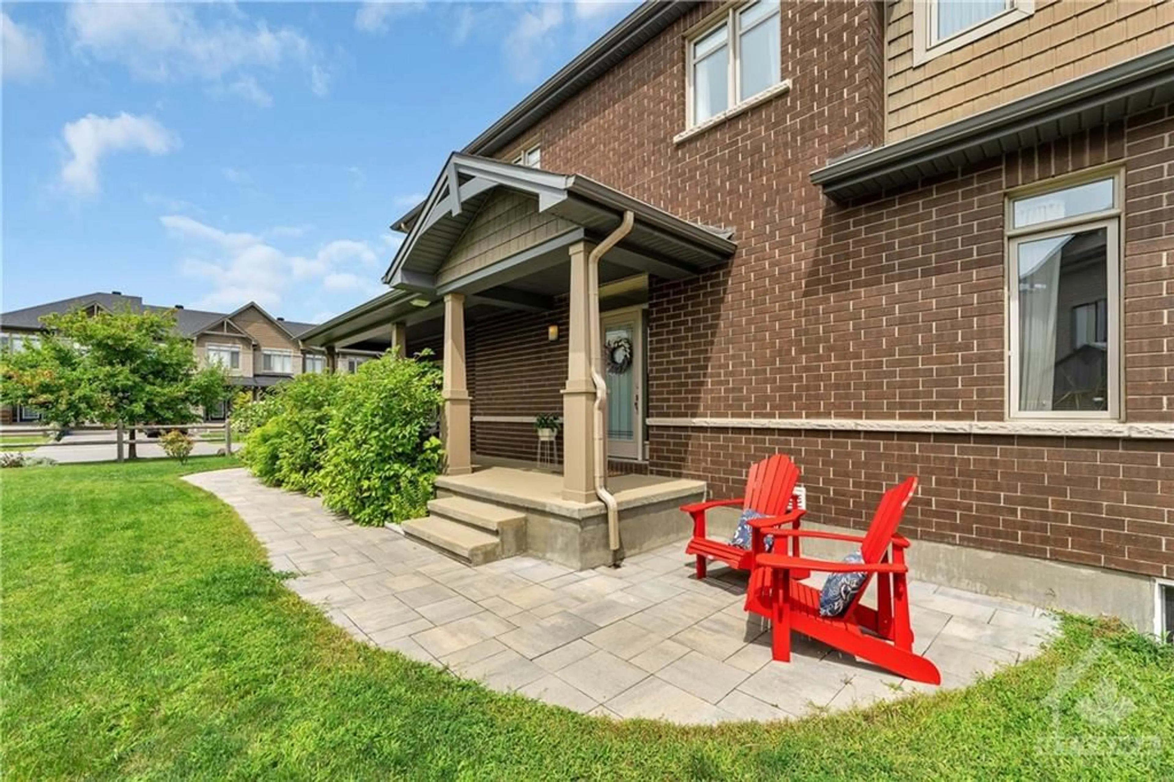 Patio for 209 NIGHTFALL St, Ottawa Ontario K4M 0C2