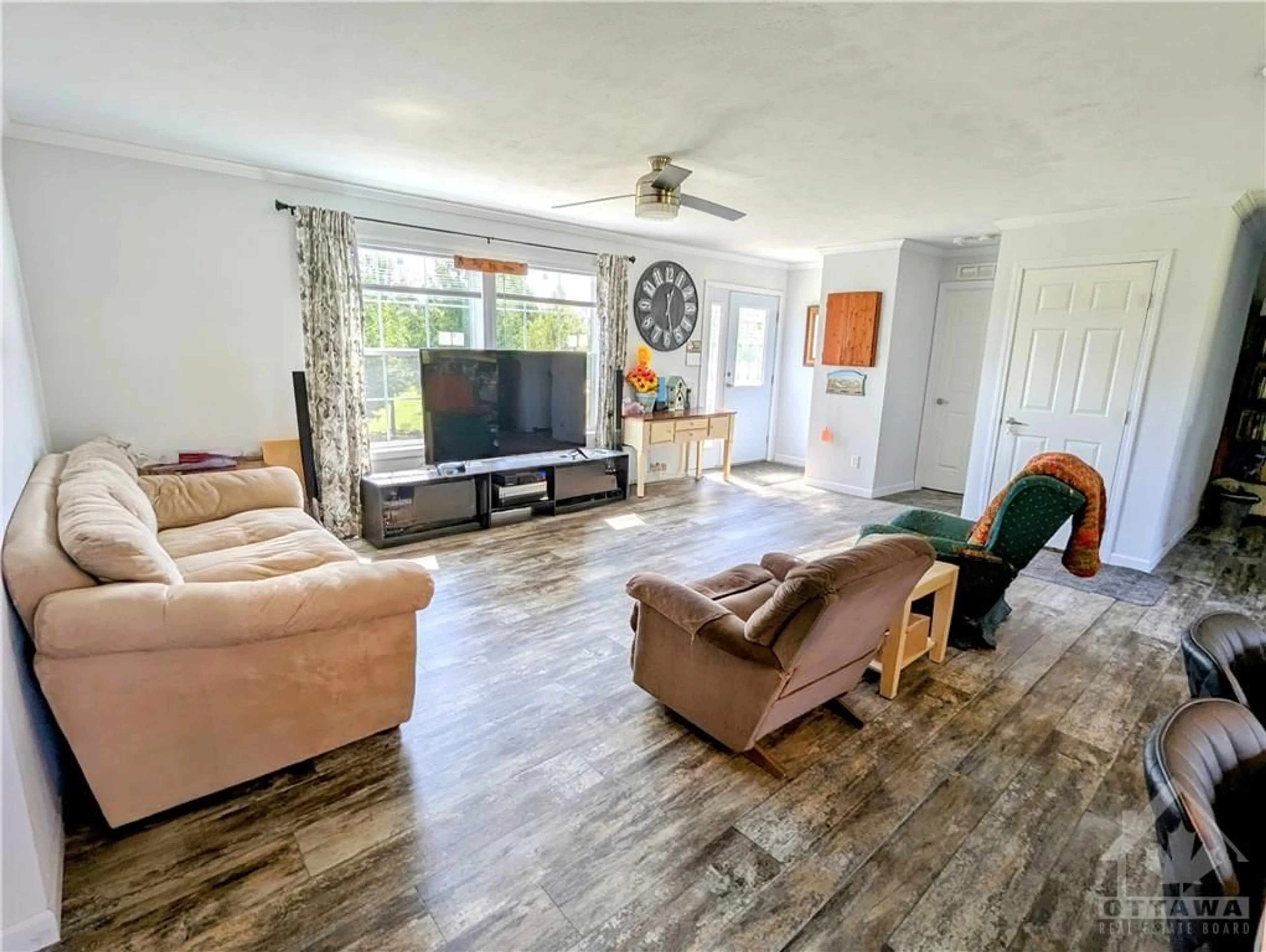 Living room, wood floors for 10264 DIXIE Rd, Addison Ontario K0E 1A0